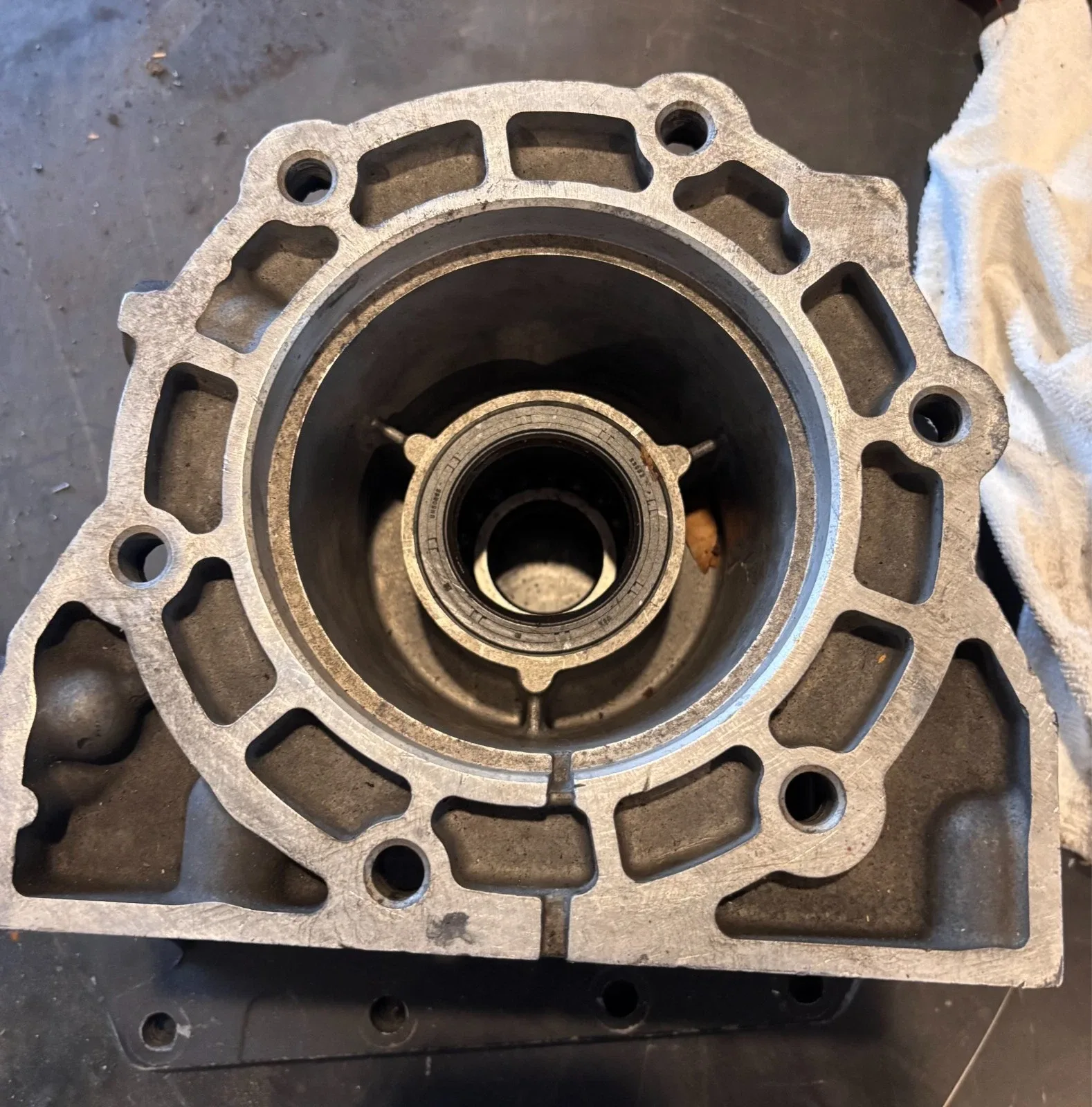 72770AF - 45RFE USED EXTENSION HOUSING 52098690