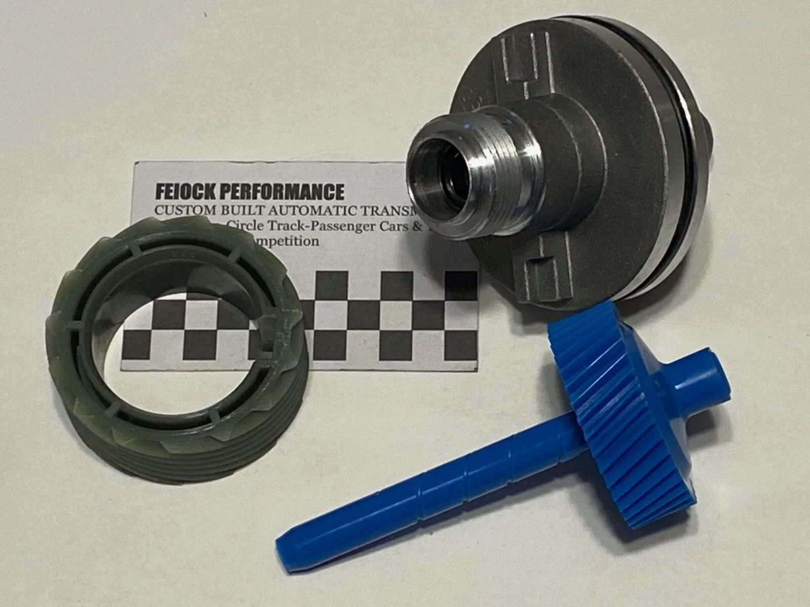 700R4 38 Tooth Driven Gear & 15 Tooth Drive Gear & Matching Speedometer Housing image 2