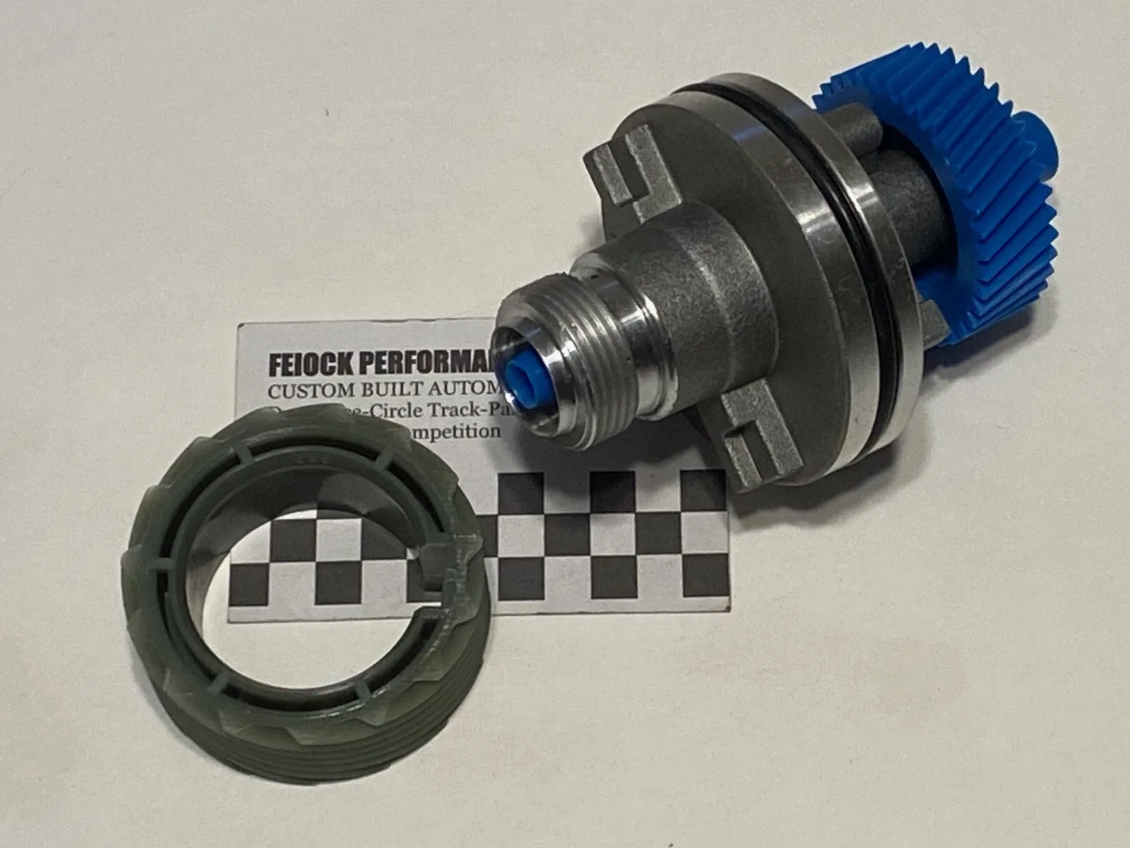 700R4 38 Tooth Driven Gear & 15 Tooth Drive Gear & Matching Speedometer Housing