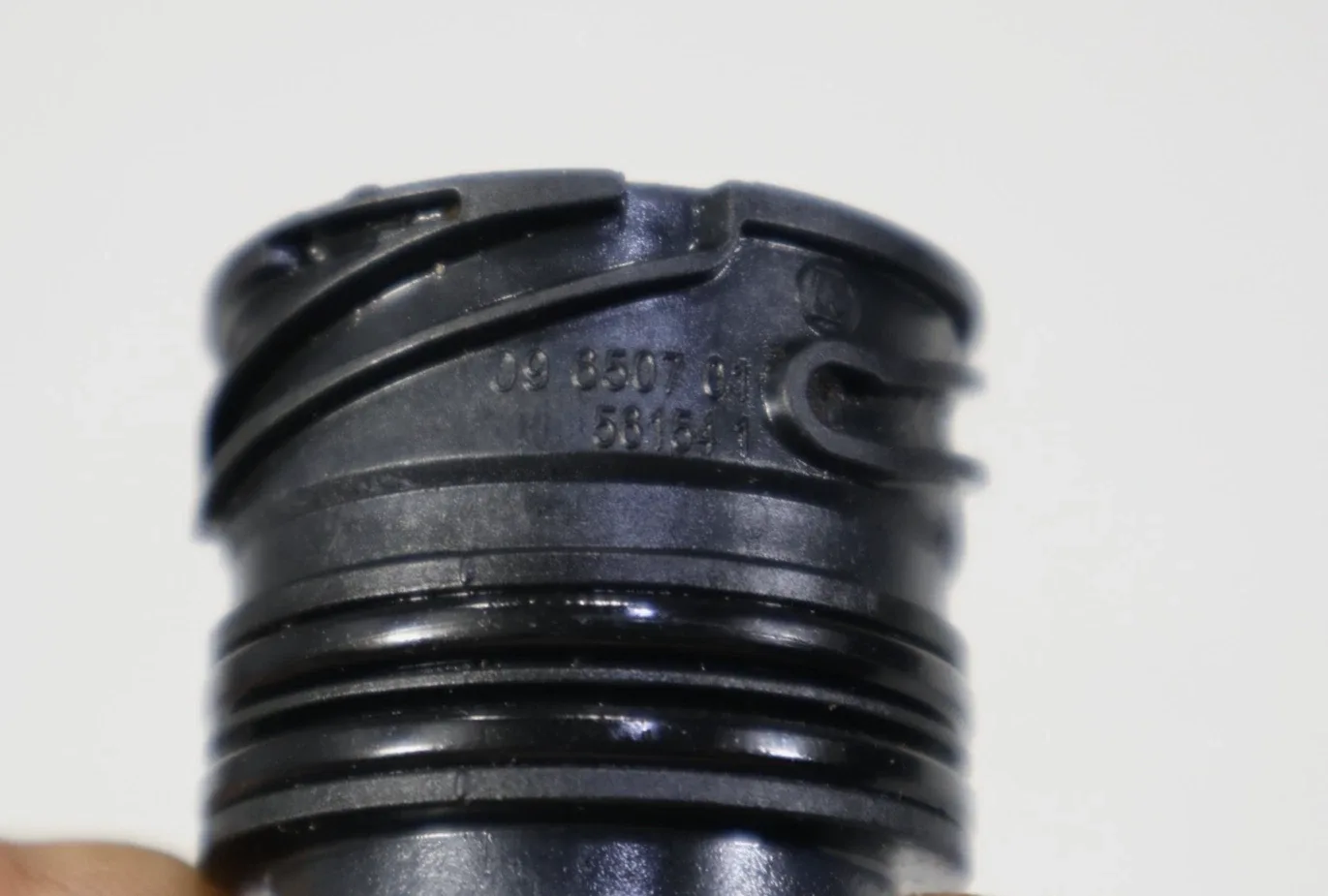 2009 Jaguar XF Auto Transmission Control Plug Housing image 3