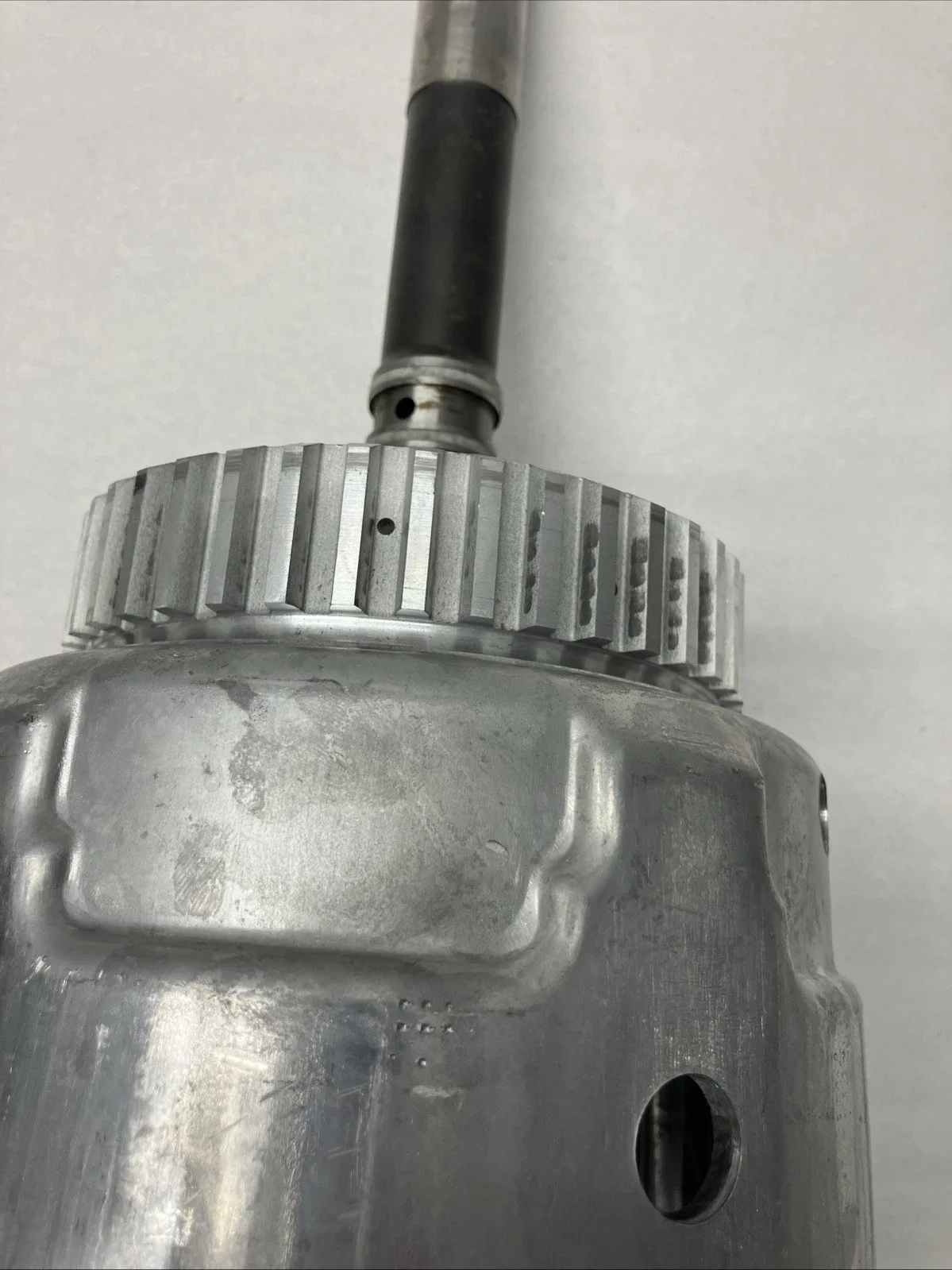93-up 4L60E Forward Input Drum 298mm 30 Spline Pilot Housing 8678716 Bare image 3