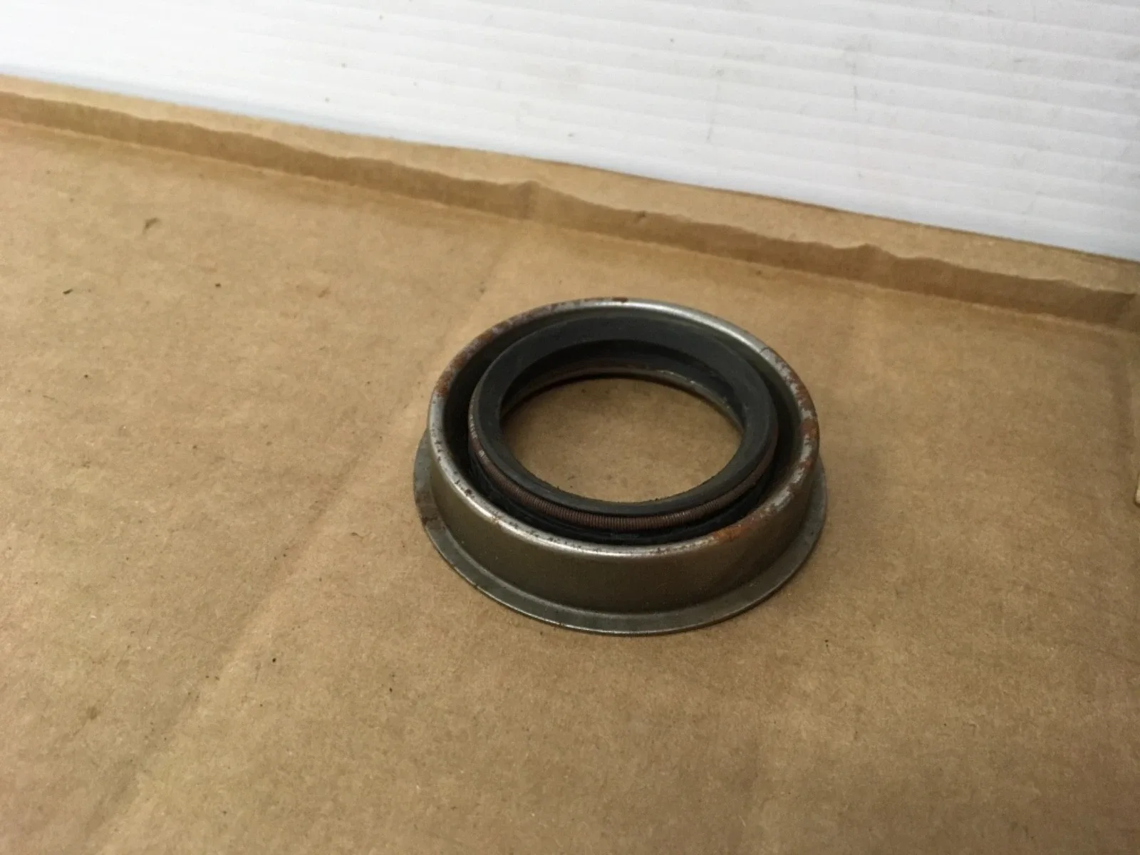 NOS GM Automatic Transmission Extension Housing Seal 8625892 image 3