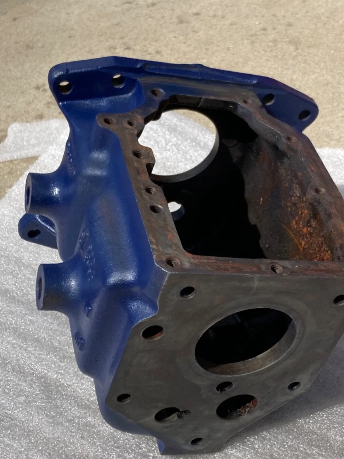 FORD 3.03 MANUAL 3 SPEED TRANSMISSION CASE / HOUSING C5AR-7006-B RAN D1 image 3