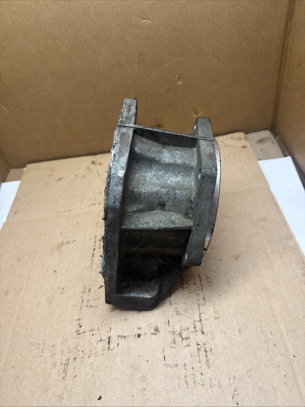 1996-2007 GM 4L60E Transfer Case Adapter Extension Housing 15028097 image 3