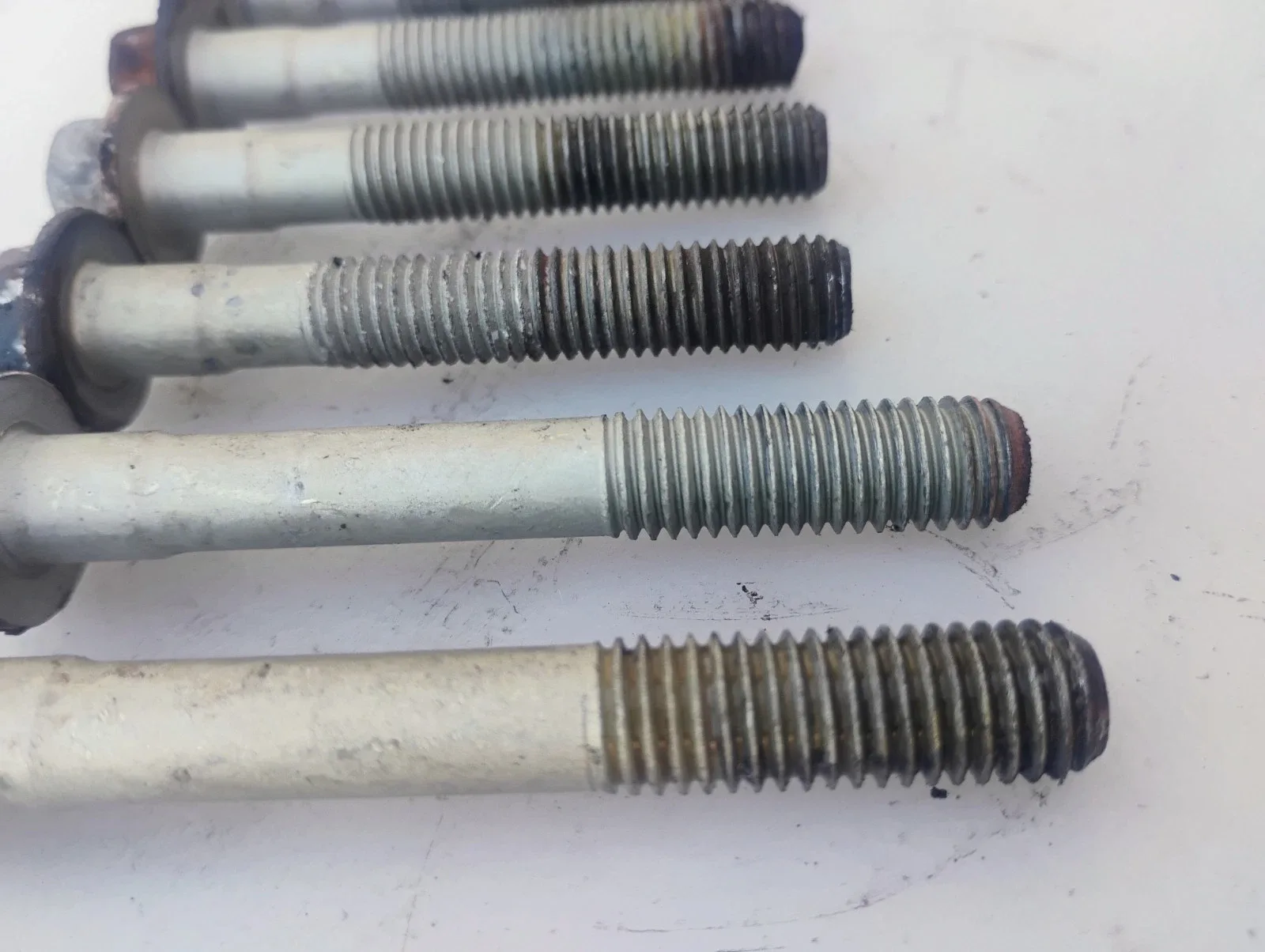 99 - 04 Ford F250 F350 5.4 6.8 4R100 Transmission Bell Housing Bolts image 2