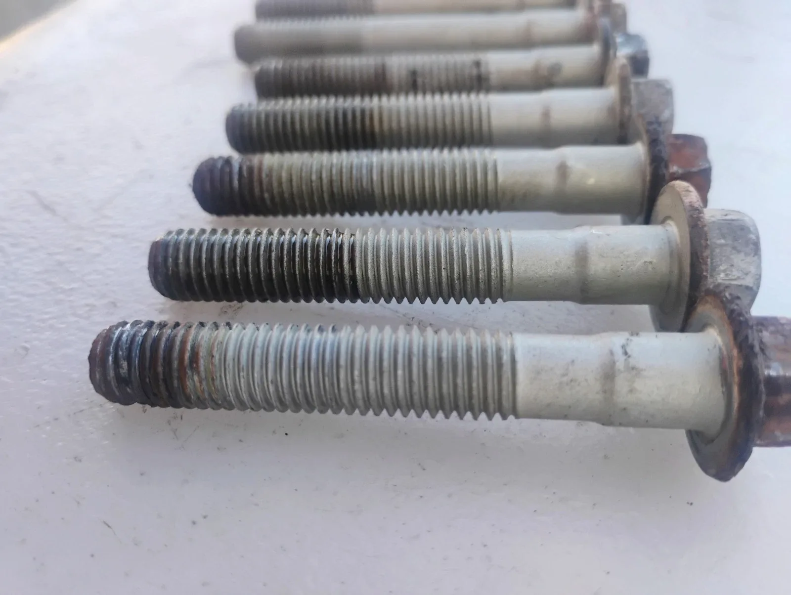 99 - 04 Ford F250 F350 5.4 6.8 4R100 Transmission Bell Housing Bolts image 3