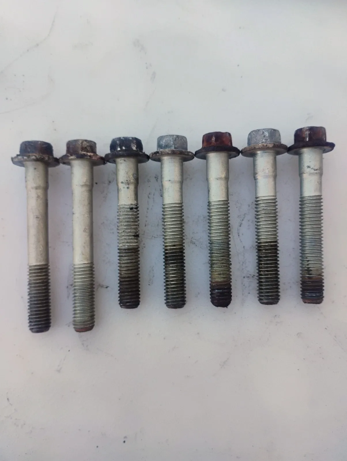 99 - 04 Ford F250 F350 5.4 6.8 4R100 Transmission Bell Housing Bolts