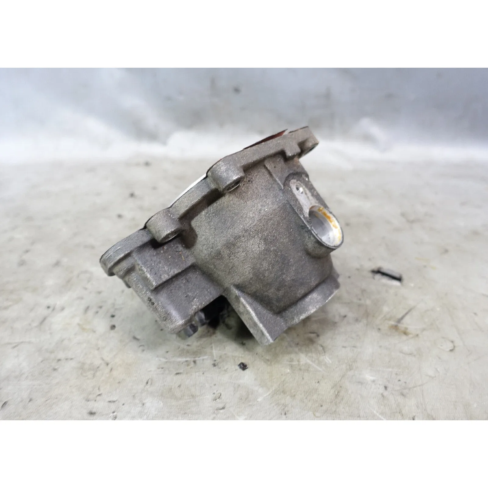 1991-2000 BMW Z3 E36 E39 E34 Automatic Transmission Rear Tail Housing Cover OEM image 2