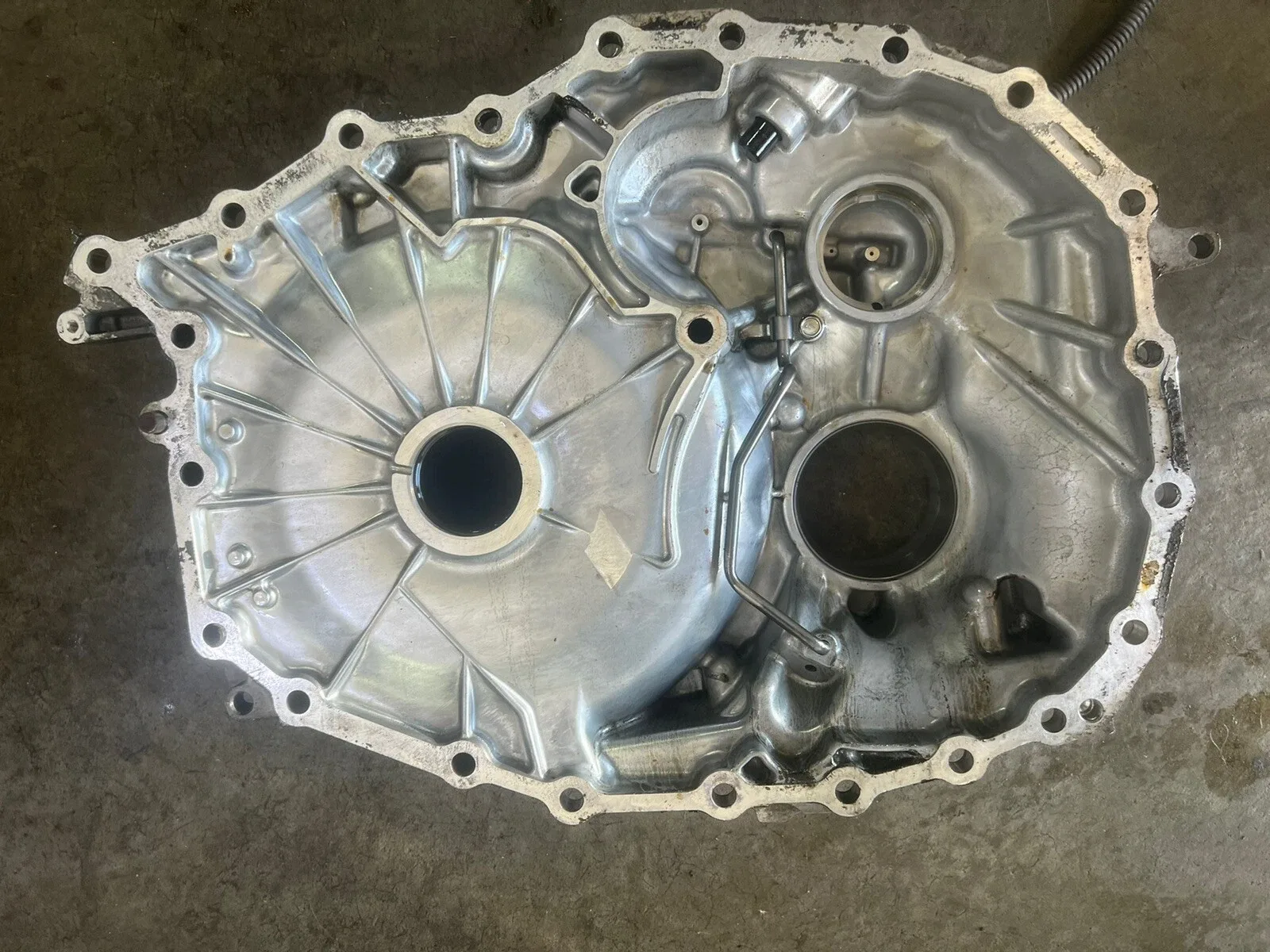 CVT Bell Housing Front Case And Middle Case AWD Mitsubishi Outlander Sport image 3