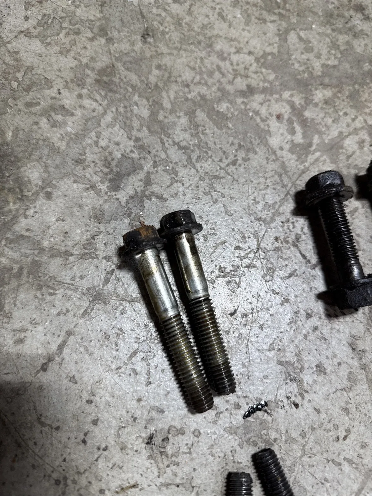 Jeep Cherokee XJ 87-01 AW4 Auto Trans Bell Housing to Engine Mounting Set (TW95) image 2