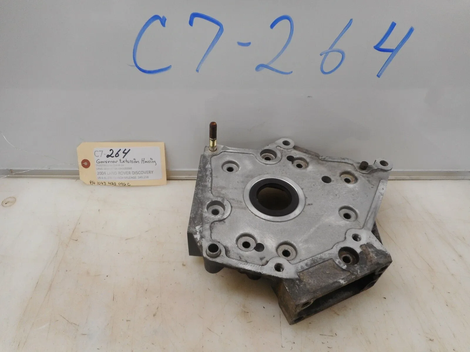 2004 LAND ROVER DISCOVERY II GOVERNOR EXTENSION HOUSING 1043425096C image 3