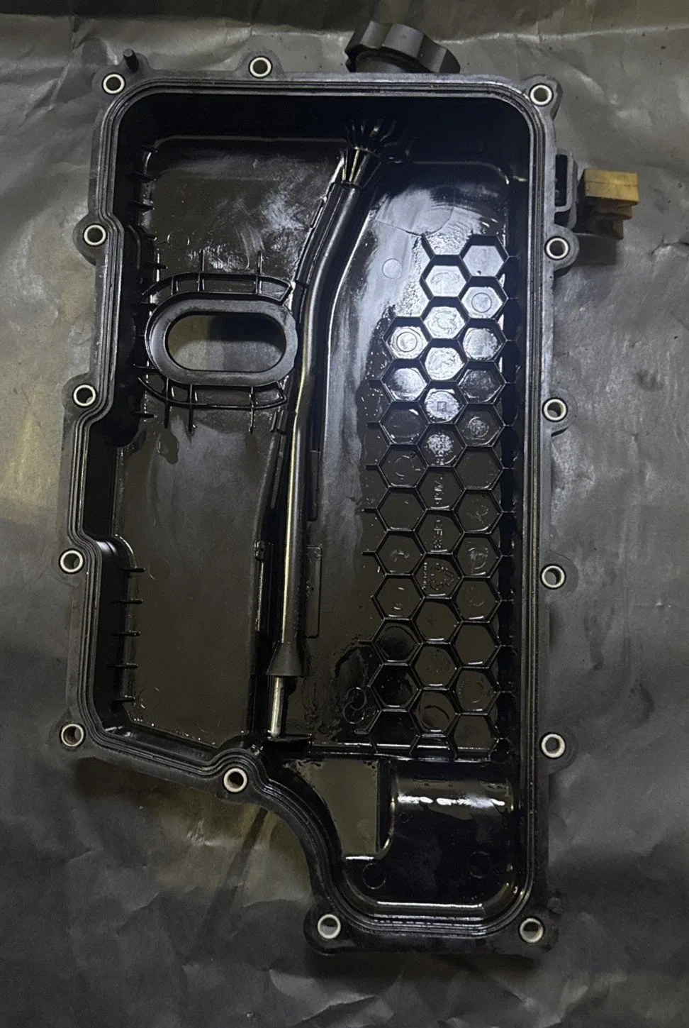 2007-2016 GMC Acadia Automatic Valve Body / Transmission Pan 24265264 image 2