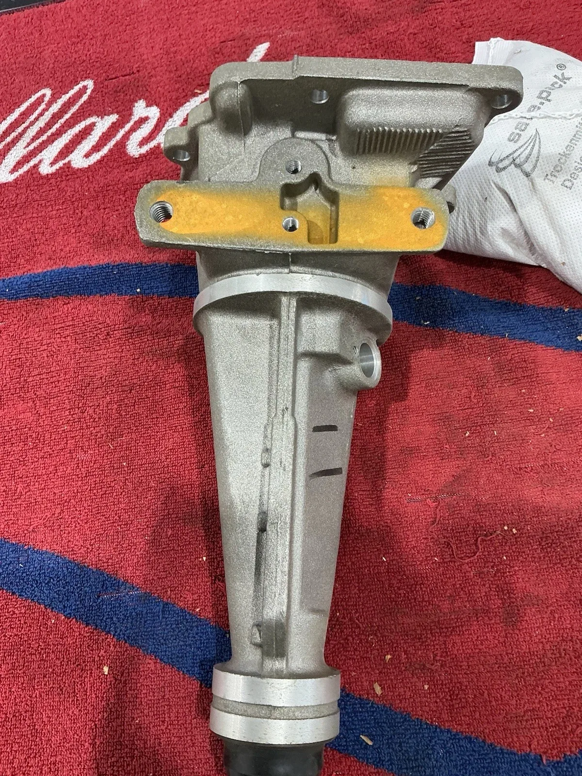 NOS 1967-70 Ford Mustang Fairlane Shelby Cougar C4 Automatic Tail Shaft Housing image 3