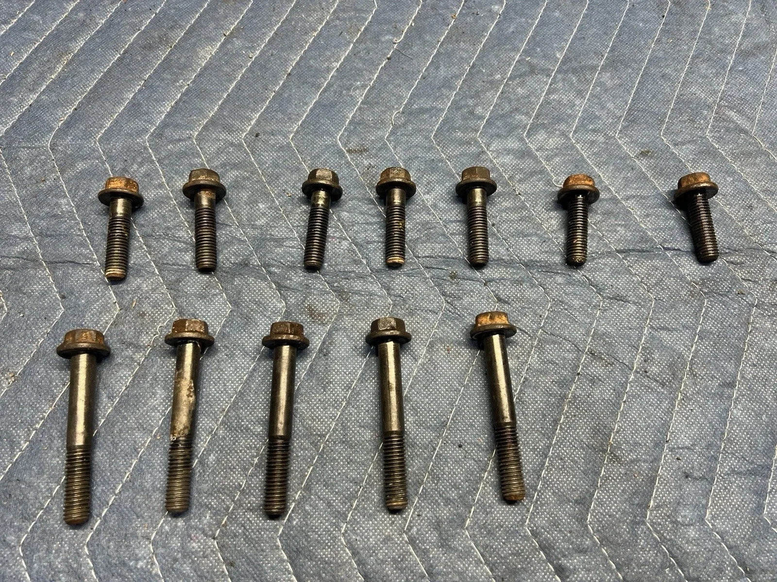 1998-2000 Volvo V70R V70 Engine To Transmission Bell Housing Bolt Set OEM #4004E image 2