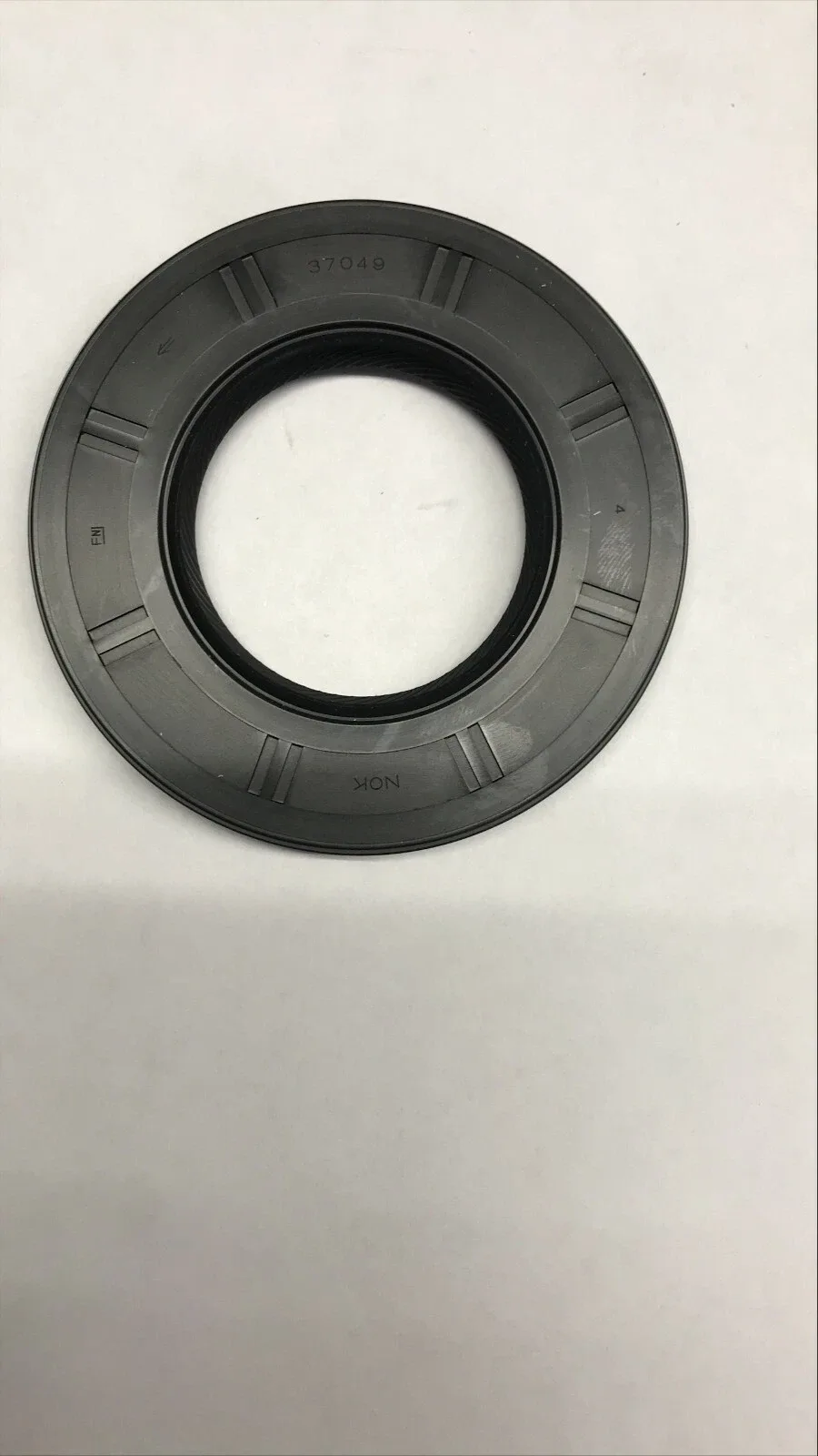 Ford Auto Trans Extension 6R60 Oil Seal Expedition F-150 4WD Adapter Housing