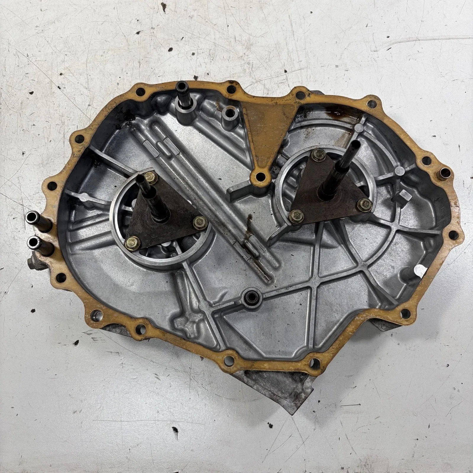 01-06 Honda Insight CVT Transmission Left Side End Cover 21240-PHT-000 OEM image 3