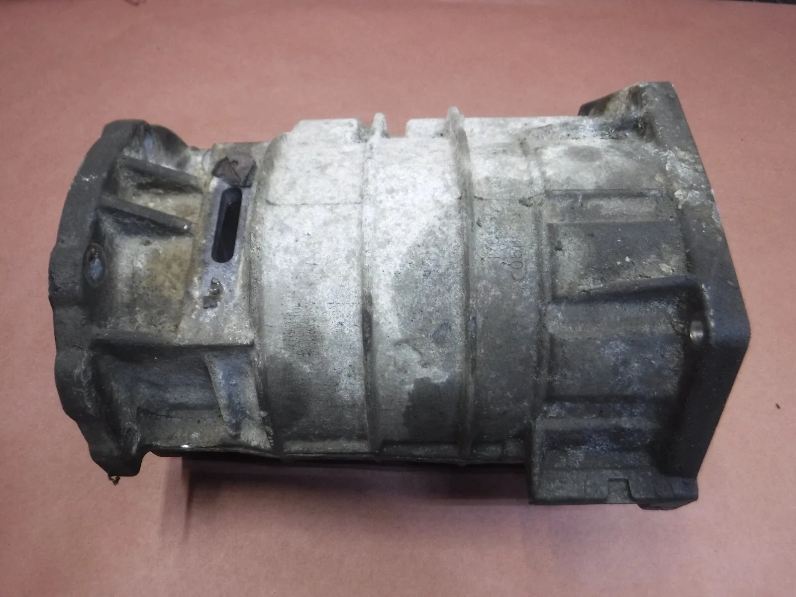 Jeep Grand Cherokee 1995-1998 4.0 6 Cyl 42RE Automatic Trans Adapter Housing