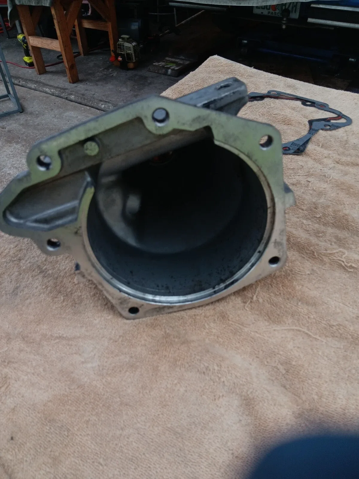 4R70 4R75 tail extension housing  10.5 image 3