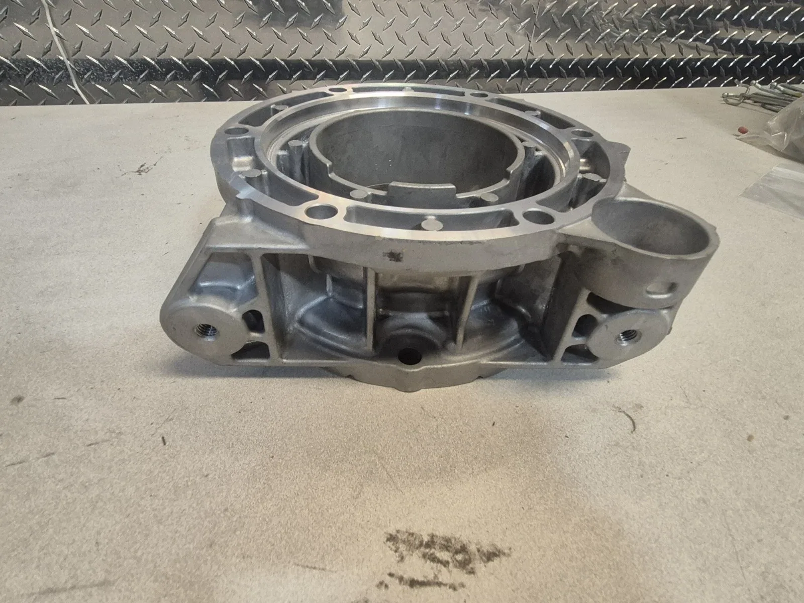 NEW GM 24241166 6L80E Transmission Extension Housing Transfer Case Adapter 07-22 image 2