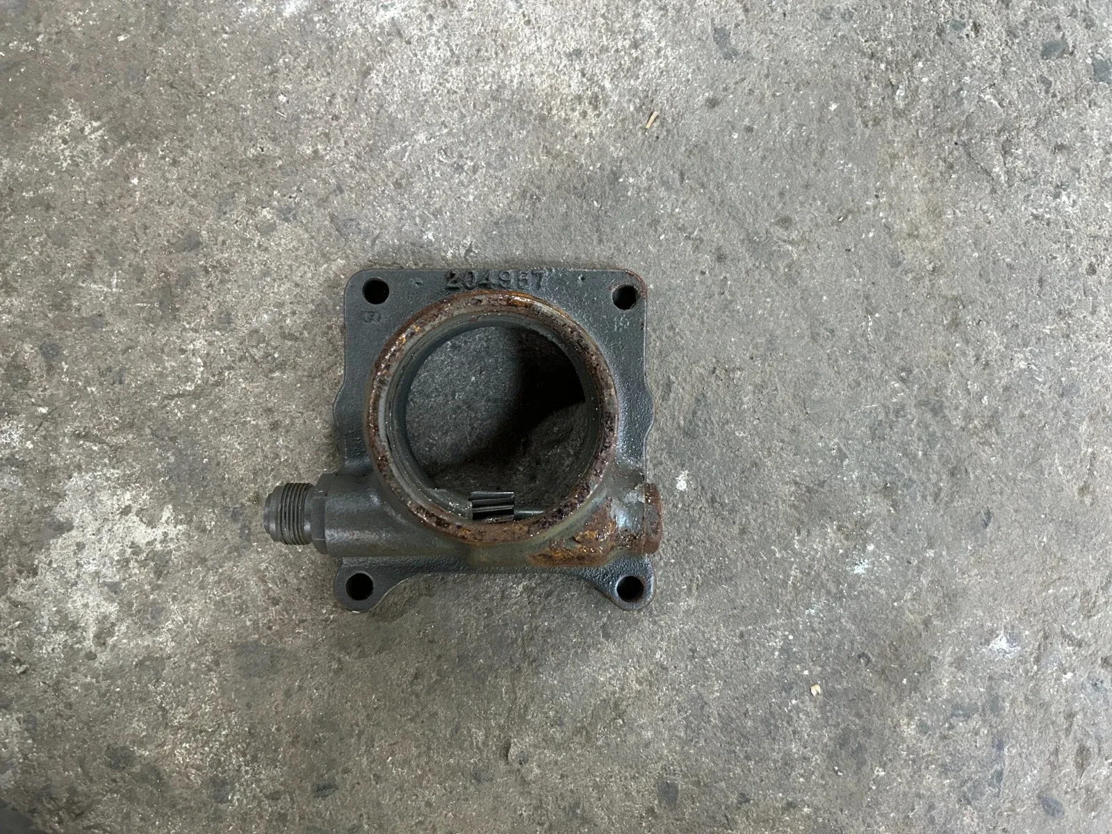 S13 - TRANSMISSION EXTENSION TAIL HOUSING 204957