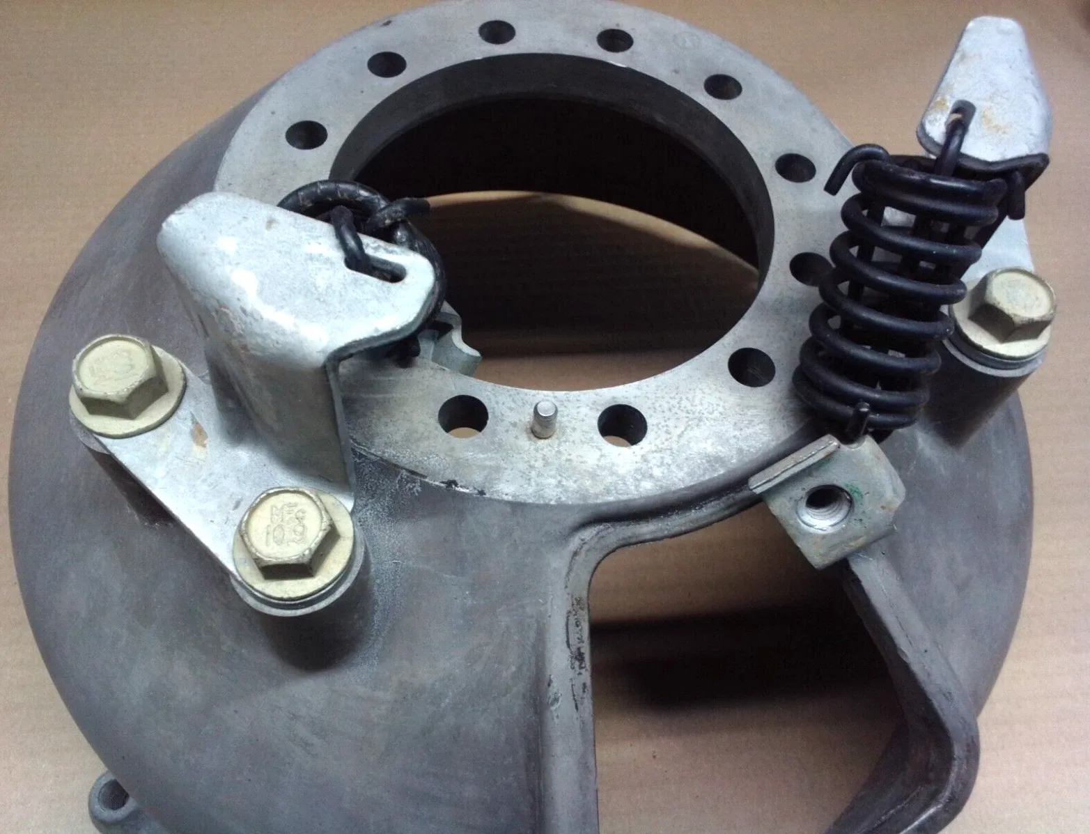 97-99 Chevy Corvette C5 Rear Automatic Transmission Bellhousing OEM 2831-S image 4