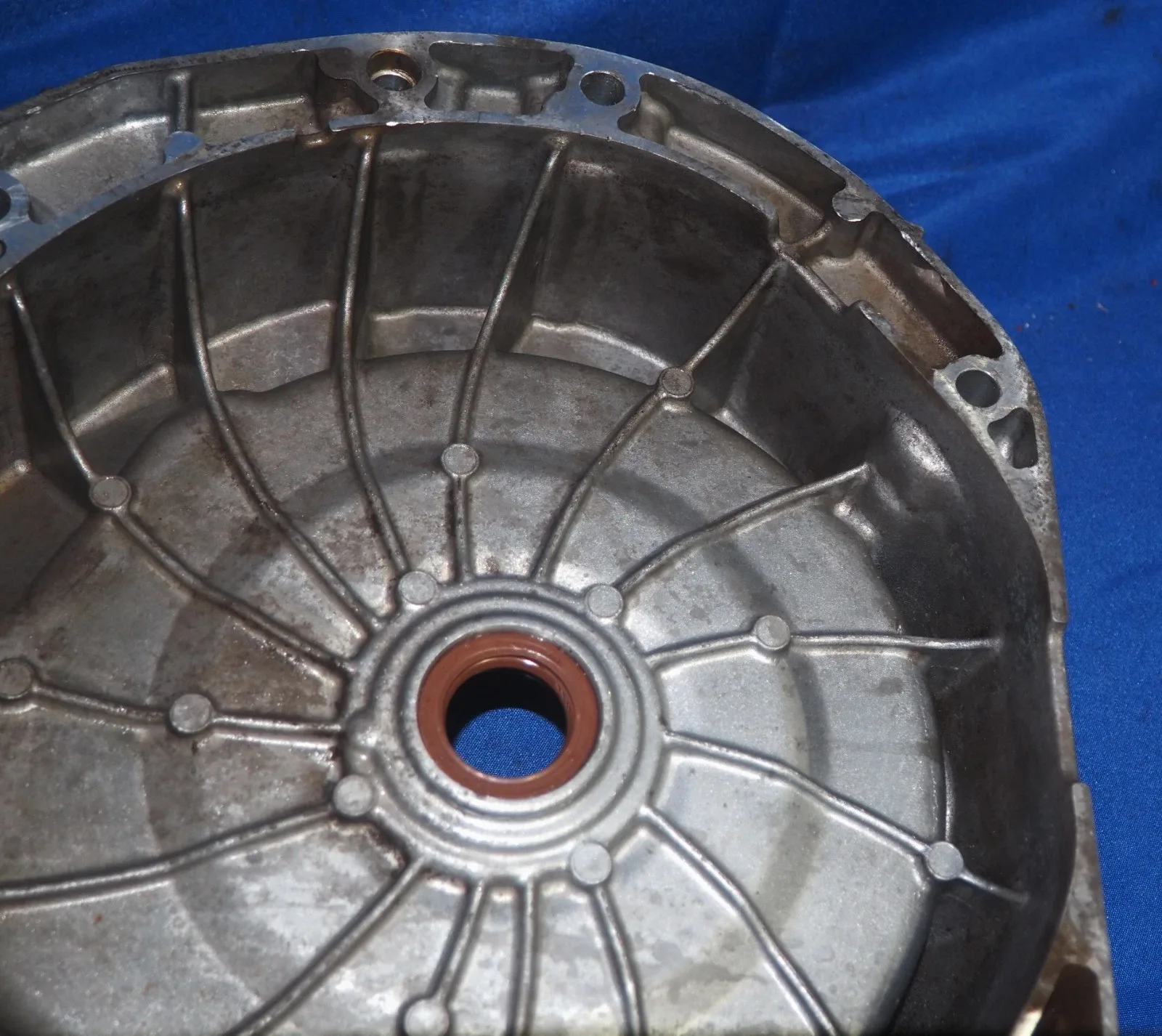 2015-2023 Ferrari F8 & 488 7DCL750 DCT Transmission Clutch Cover Bell Housing OE image 4