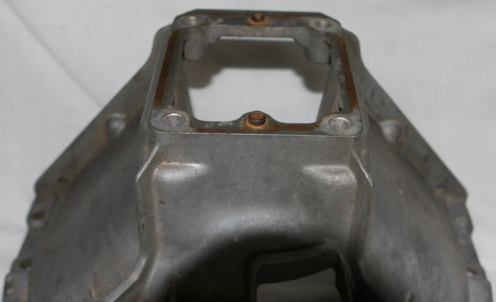 PORSCHE FACTORY ORIGINAL 928 Automatic Bell Housing  928116401 image 2