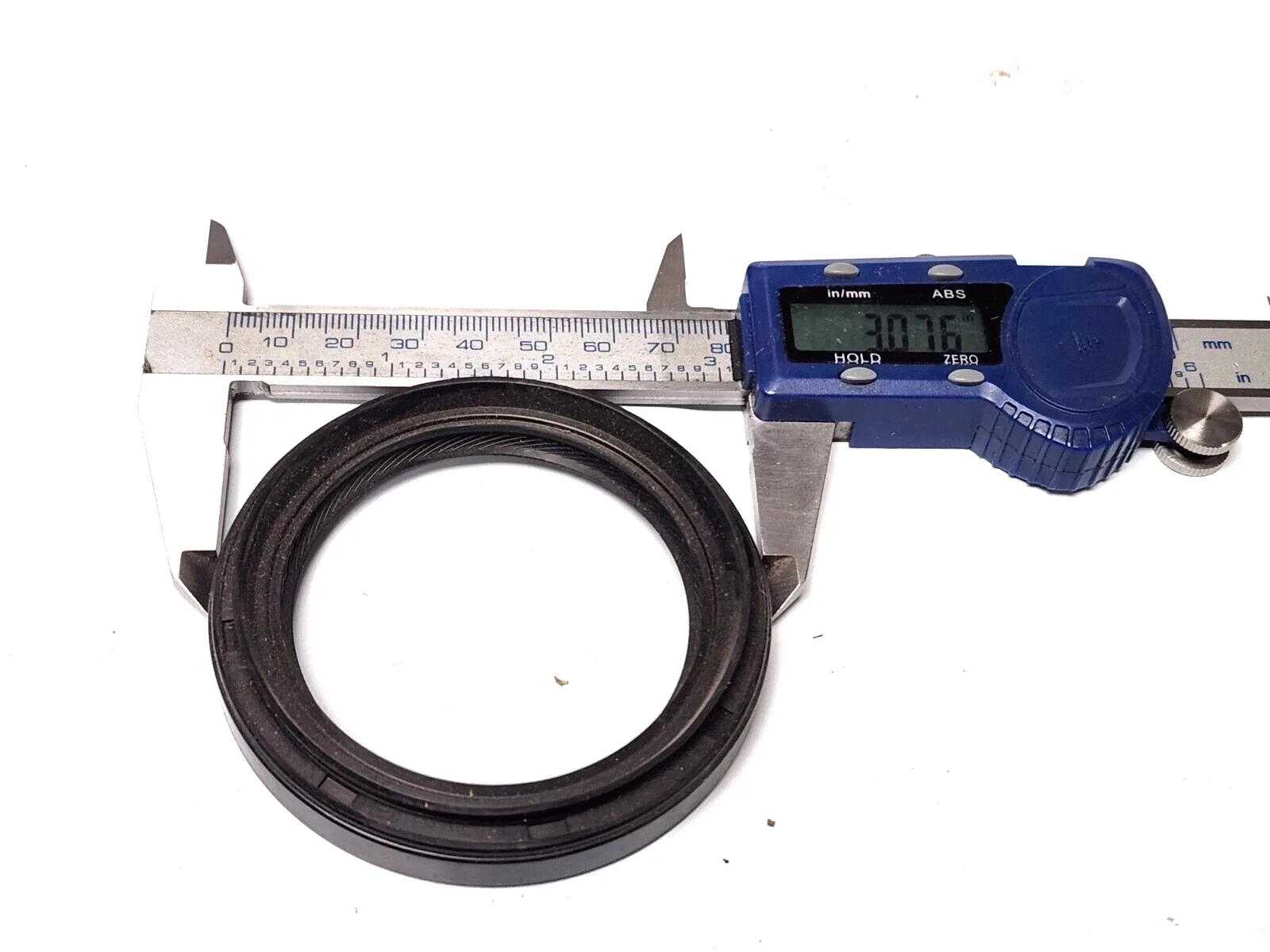 .For Toyota A343 Transfer Case  Extension Housing Seal image 2