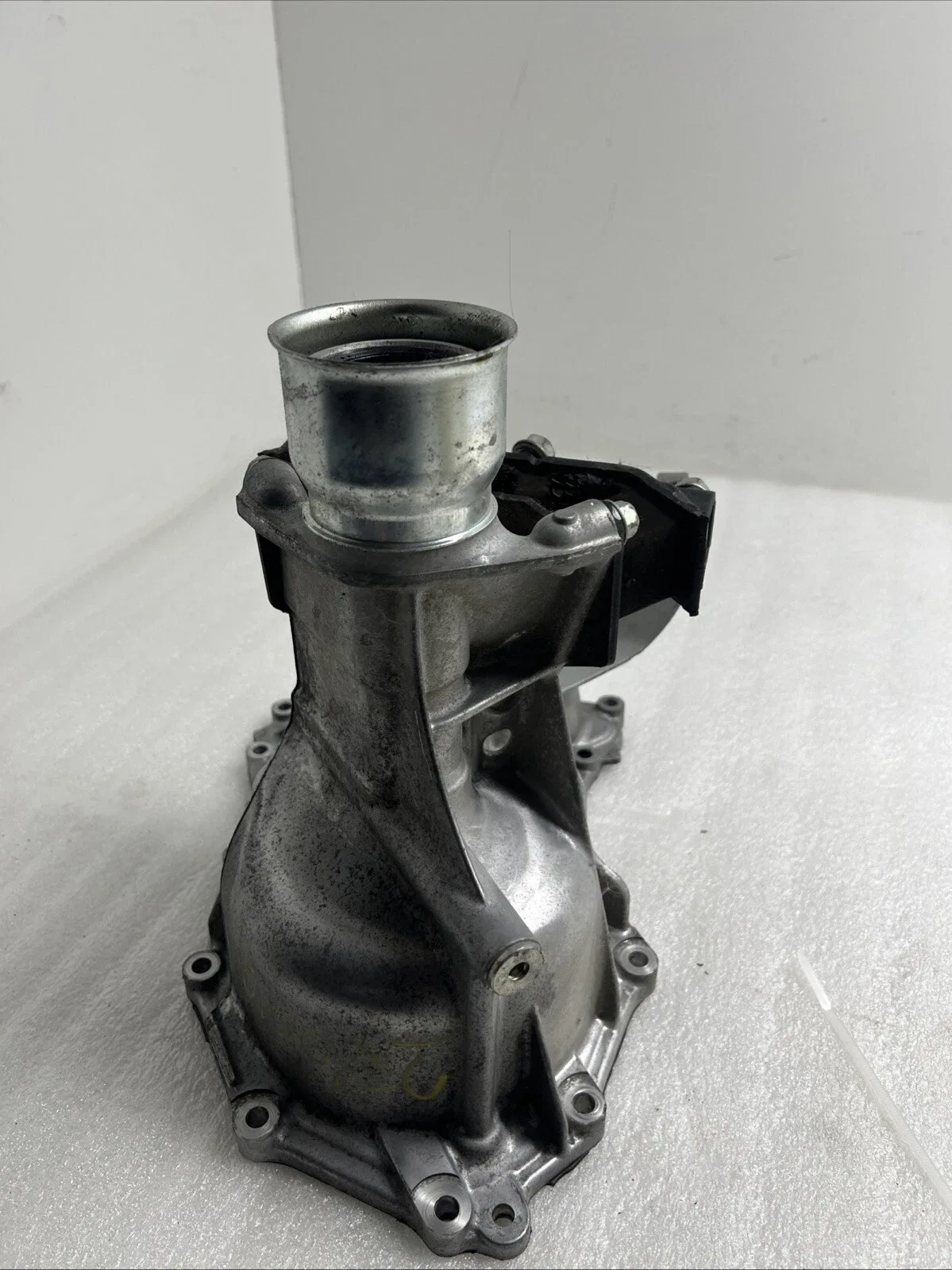 2021 Subaru Forster  CVT Transmission Extension Housing  2.5L ,AT, 4WD Oem image 2