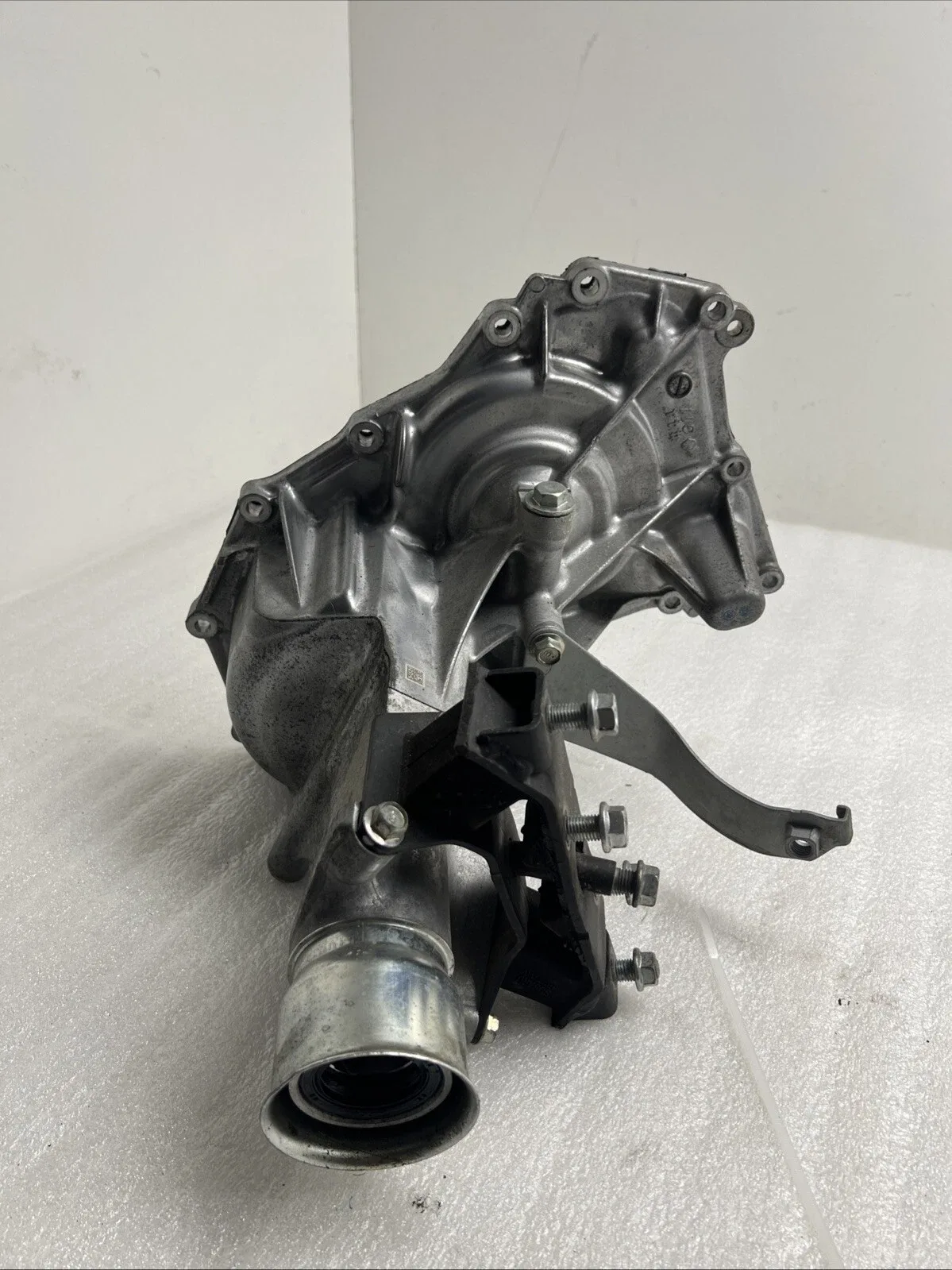 2021 Subaru Forster  CVT Transmission Extension Housing  2.5L ,AT, 4WD Oem