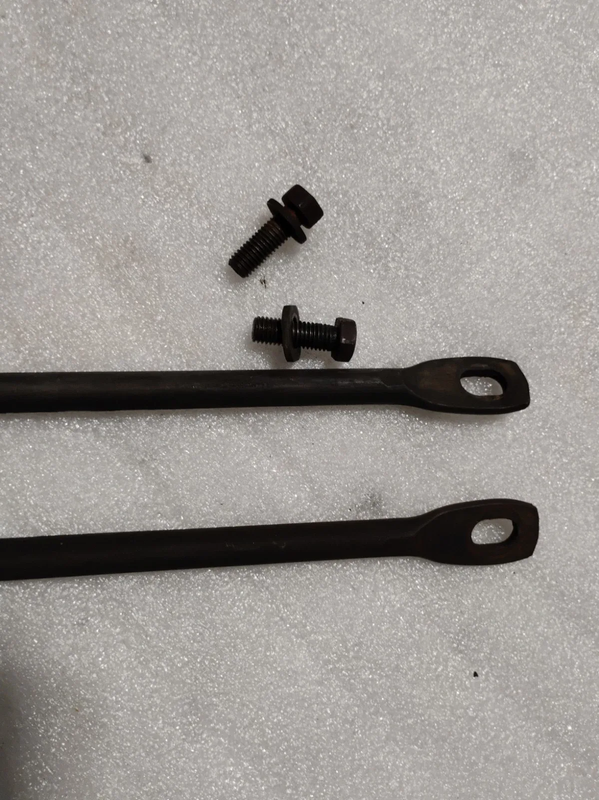 700R4 4L60 SilveradoSupport Pair Transmission Inspection Dust Cover Chevy OEM image 2