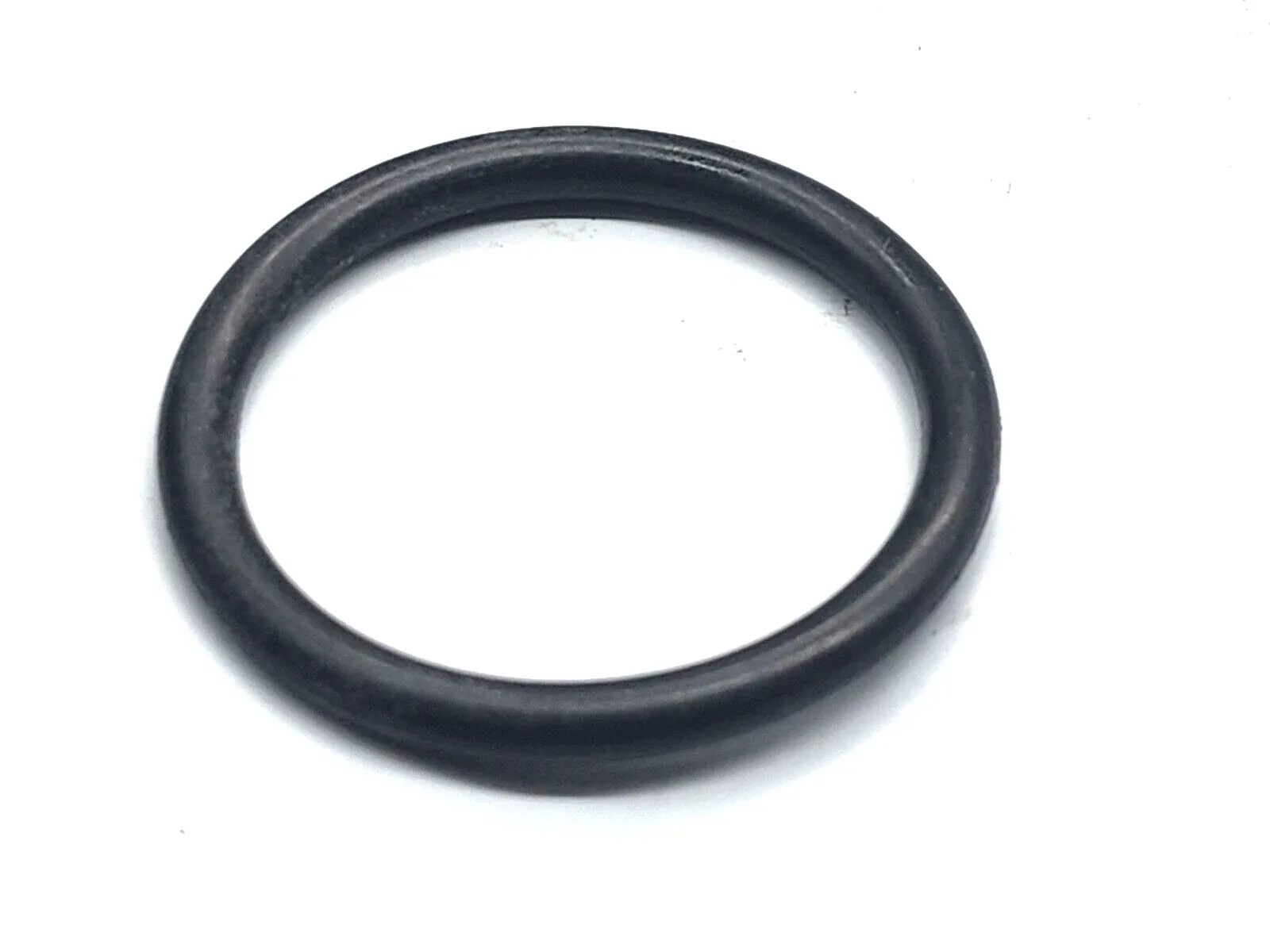 .  for GM 4L80E Output Shaft to Yoke Oring goes on output shaft