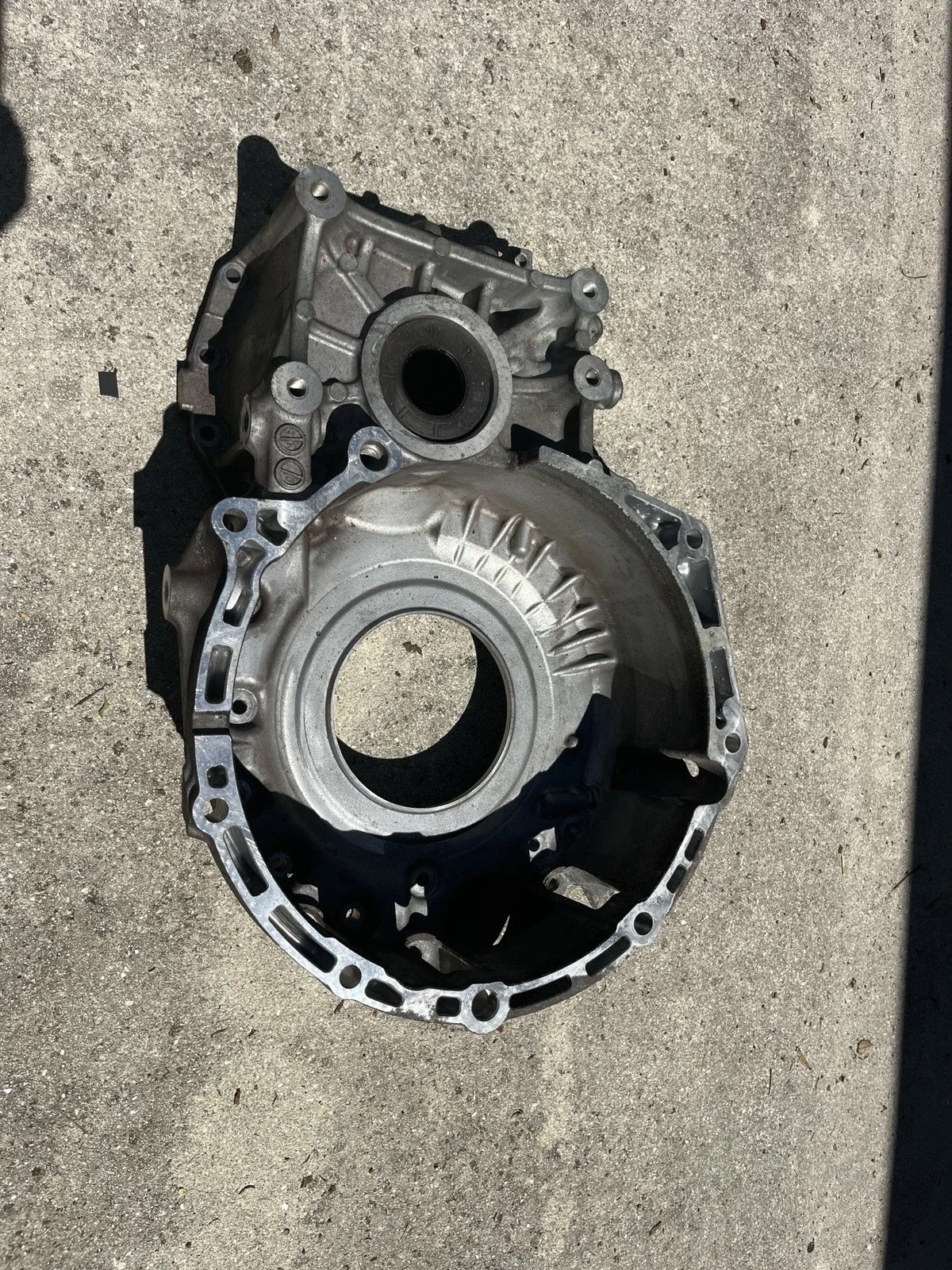 2015-2018 Audi Q3 FWD Automatic Transmission Bell Housing 09M321107 OEM