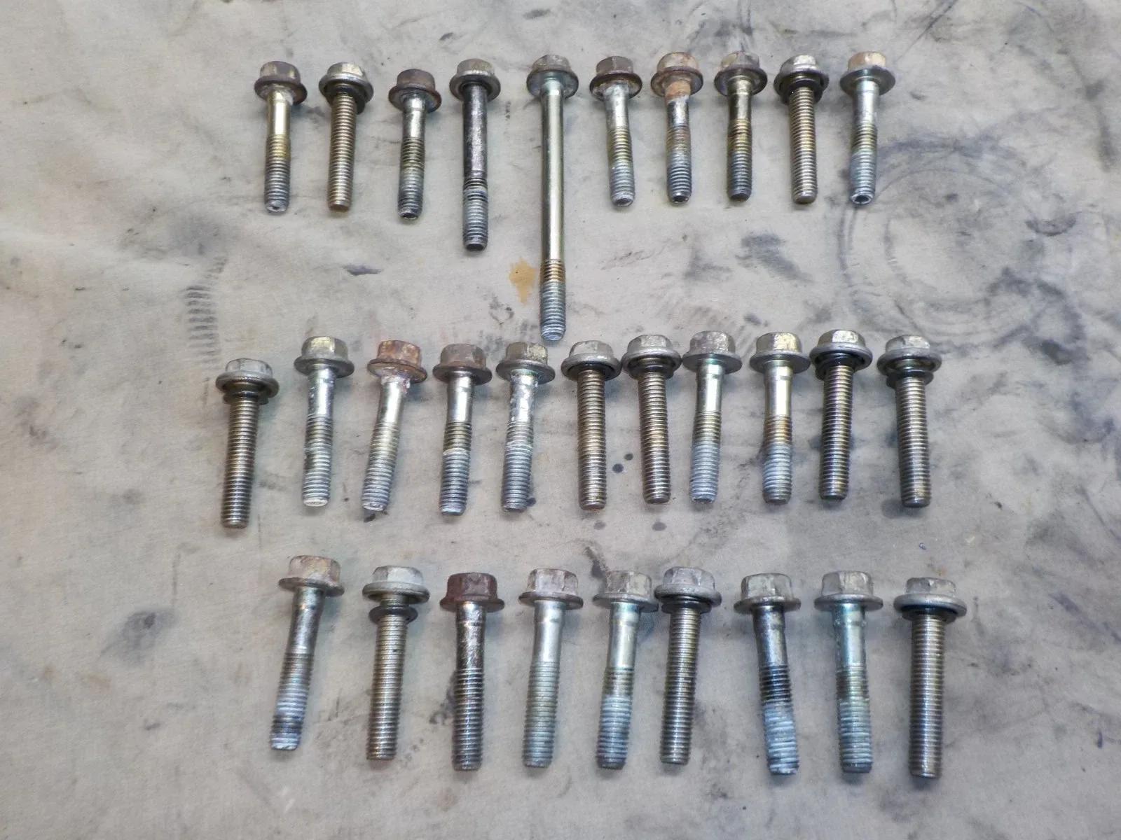 01 02 Chevy Silverado 2500 HD 6.6 LB7 Allison trans bell housing mount bolts