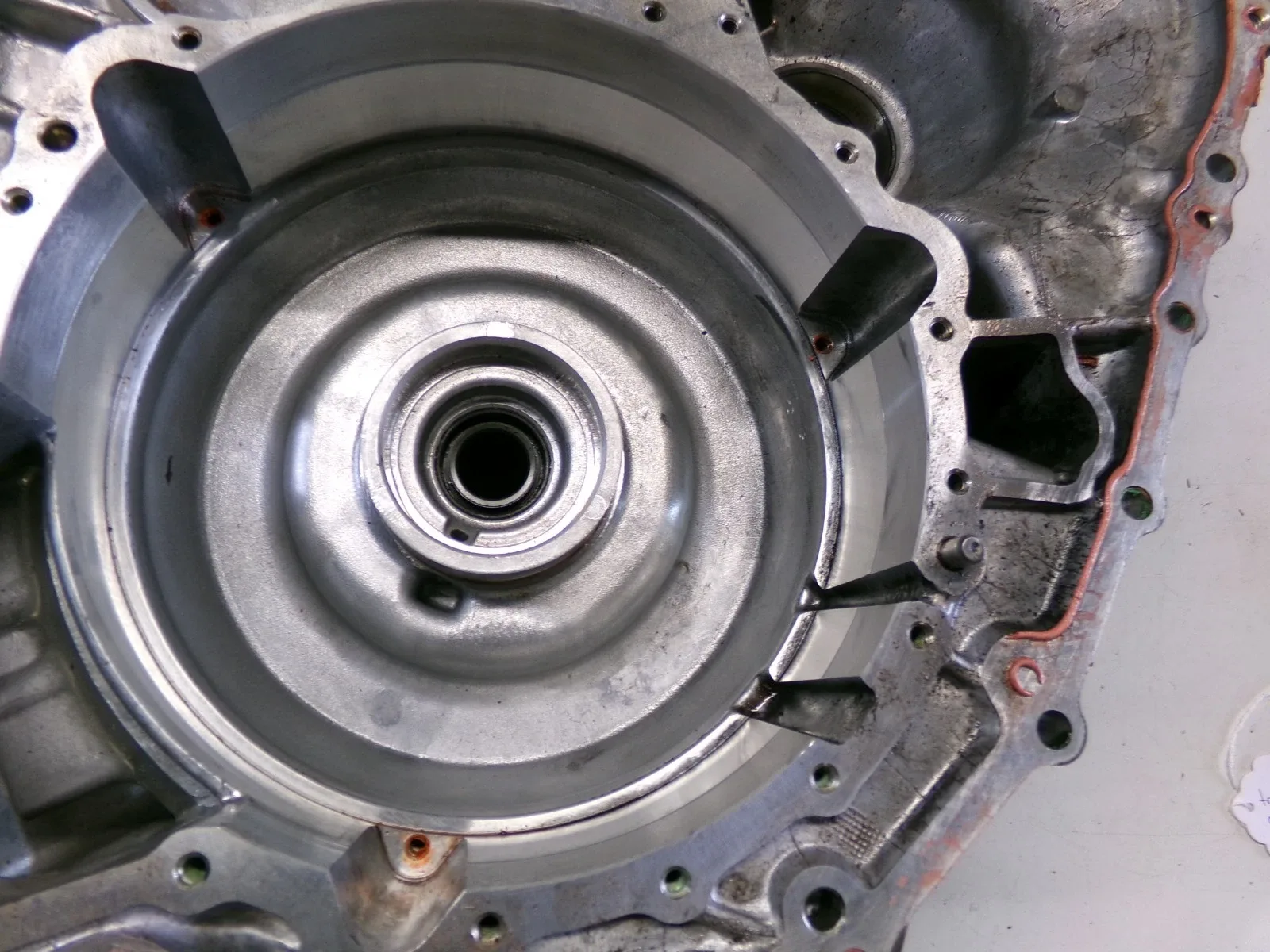 Transmission Smaller Motor Housing Cover Case Half 04-09 Toyota Prius 3081012274 image 2