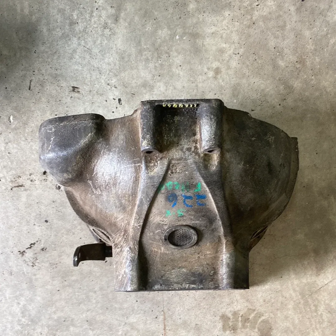 K733711 Bell Housing for Willys L-6 230 Engines image 2