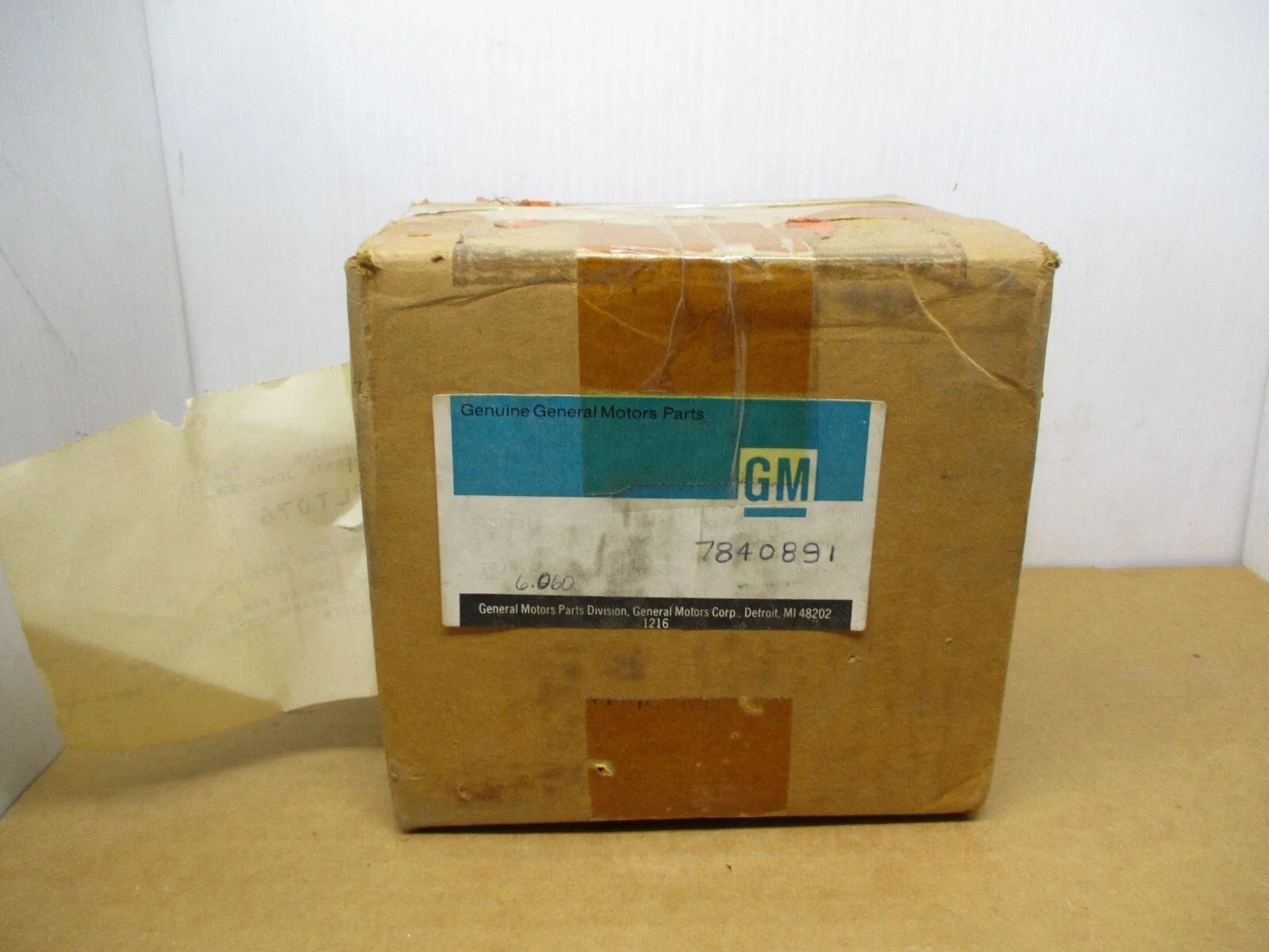 GM HOUSING 7840891