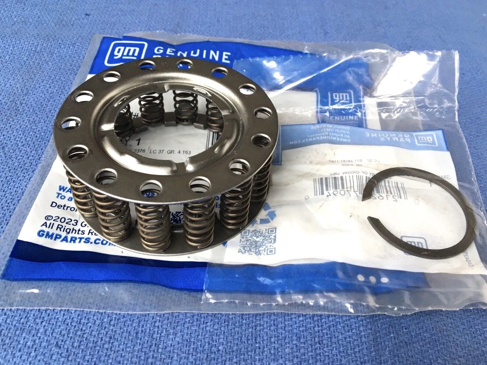 New GM 93-up 4L60E Forward Apply Input Spring Retainer Overrun Drum Snap Ring