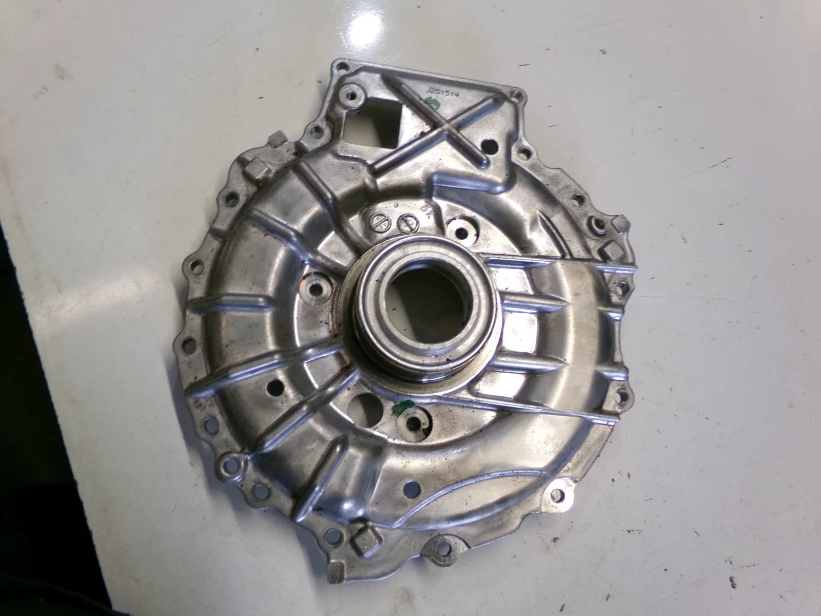 Transmission Engine Housing End Cap Cover Case J251514 04-09 Toyota Prius image 3