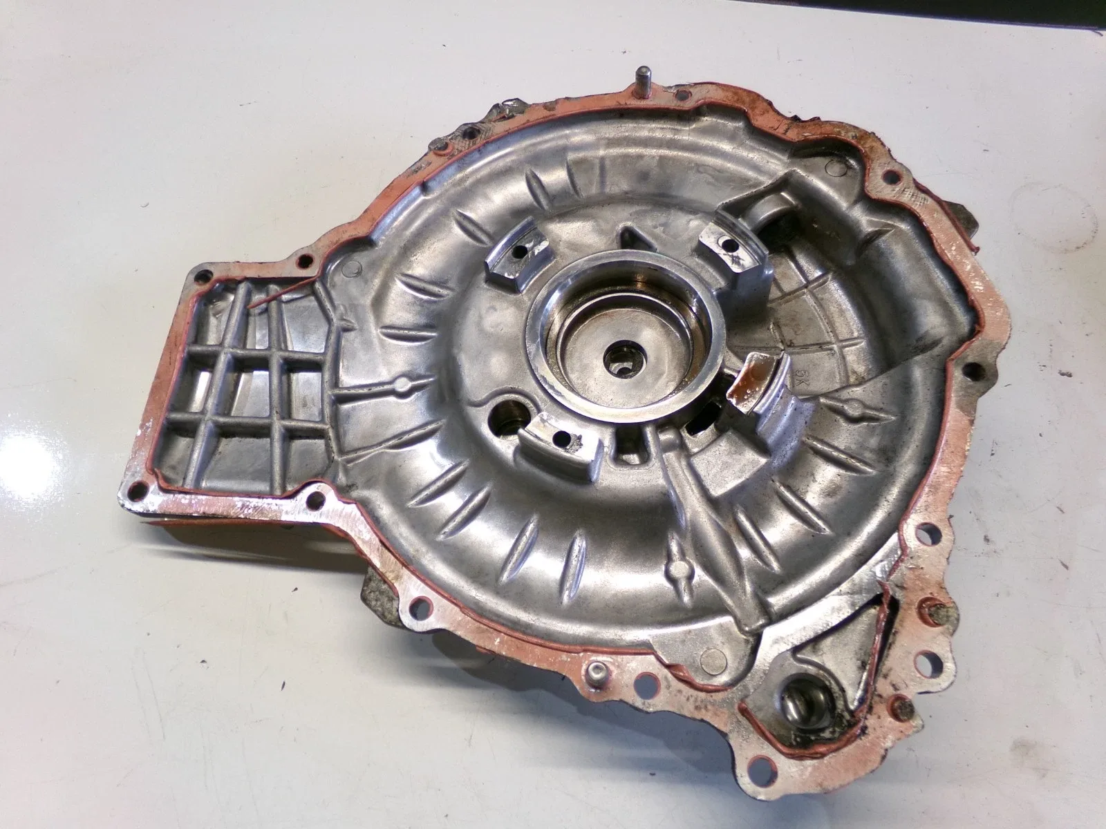 Transmission Cover Panel End Case Housing J271007 04-09 Toyota Prius image 4