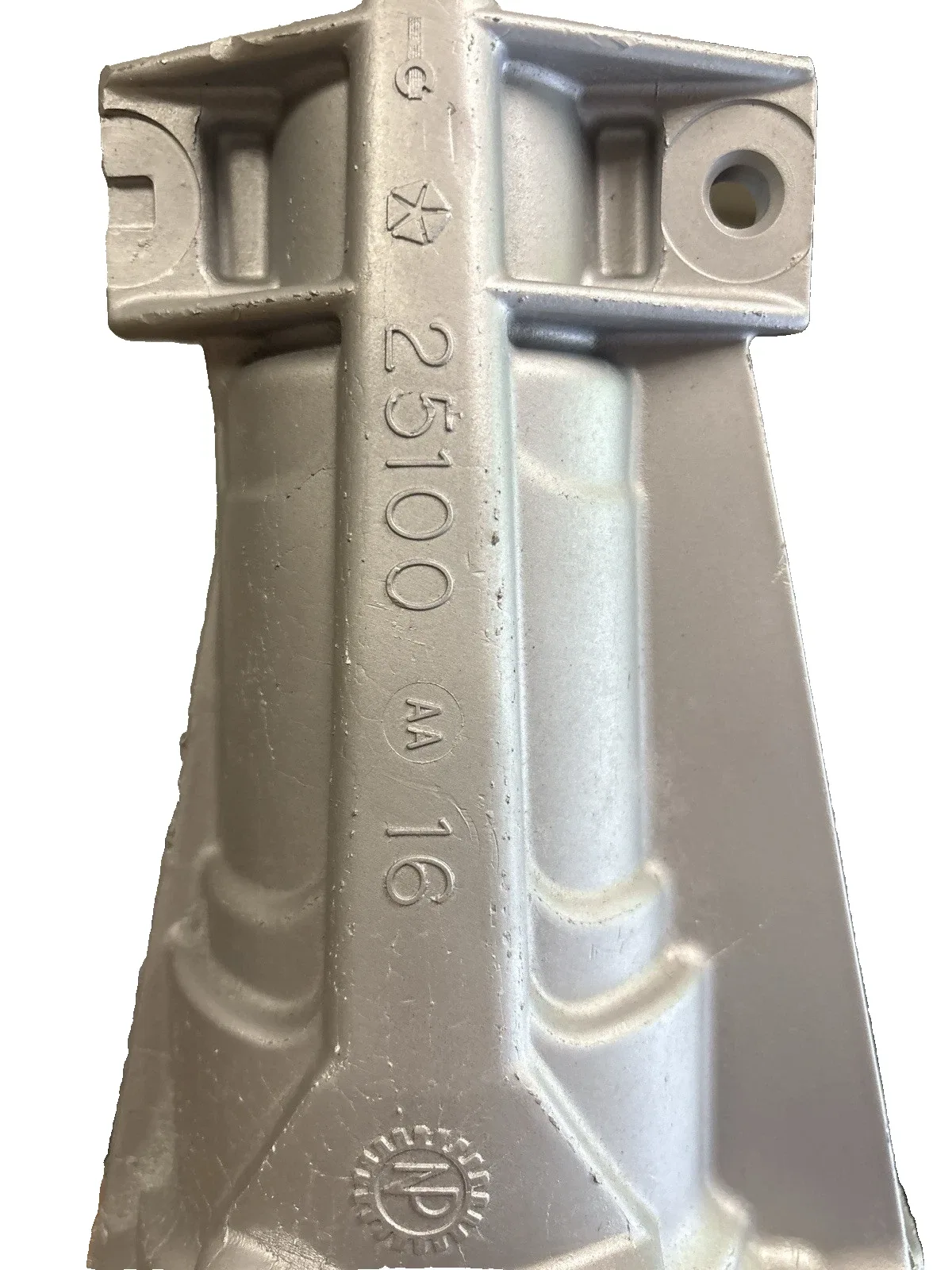 Chrysler A904 / A999 / 30RH 2WD Transmission Extension Housing Mopar OEM image 4