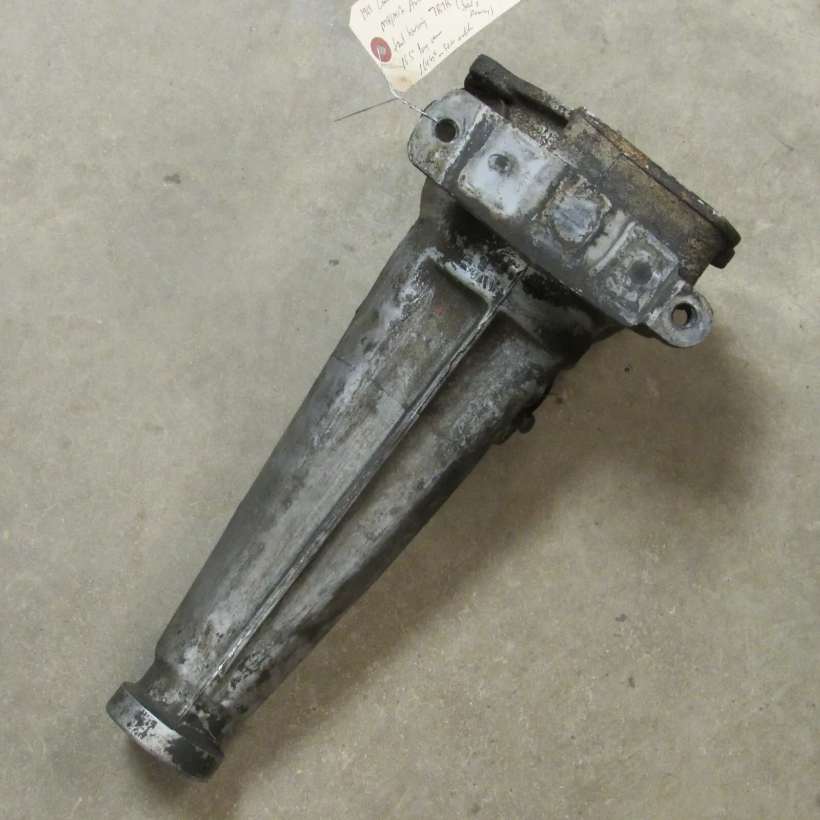 1969 Checker Marathon Cab M8/M12 Auto Trans Tail Housing 7B7B 16.5" Long 66471 image 3