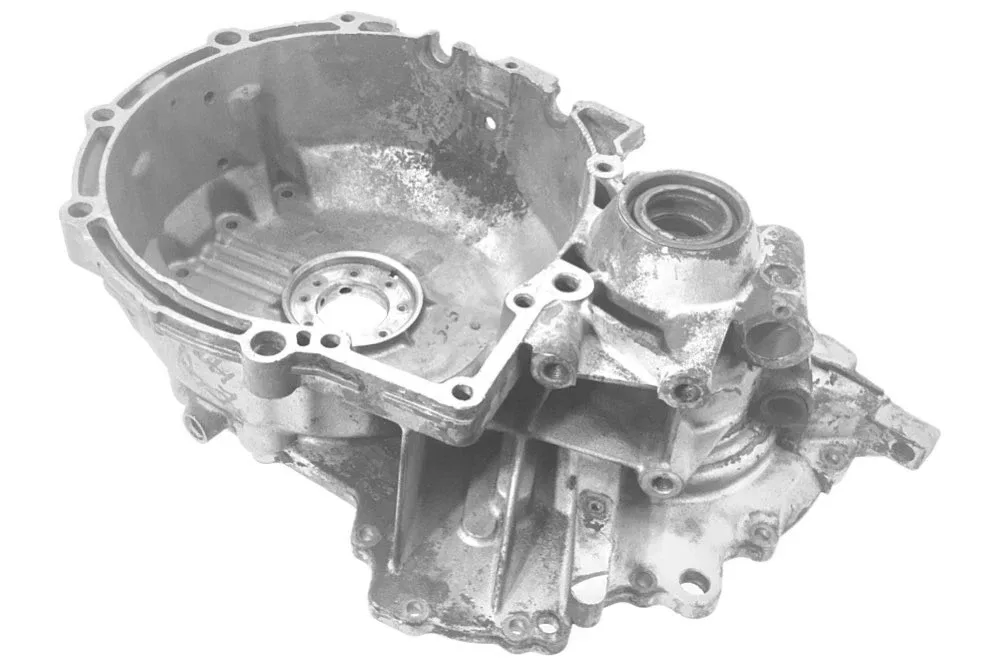 CD4E Bell Housing (Starter At 11:00)(Top Bolts 6 1/2" ) - U96750B