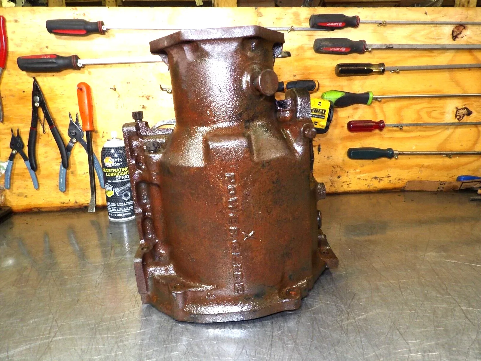 GM - Cast Iron Powerglide  Automatic Transmission   "  Case  "   Very Good    70 image 2