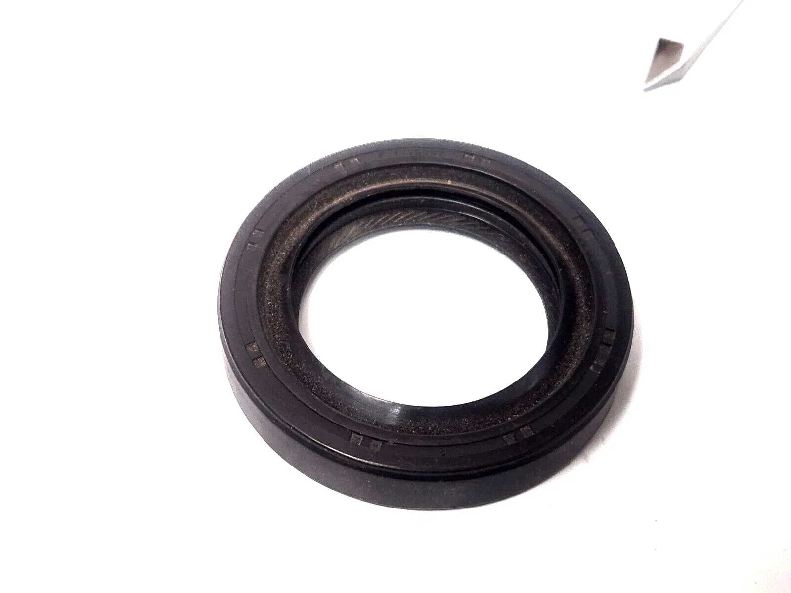 .For SM26 TRANSFER CASE Rear Extension Housing Seal 2003-07