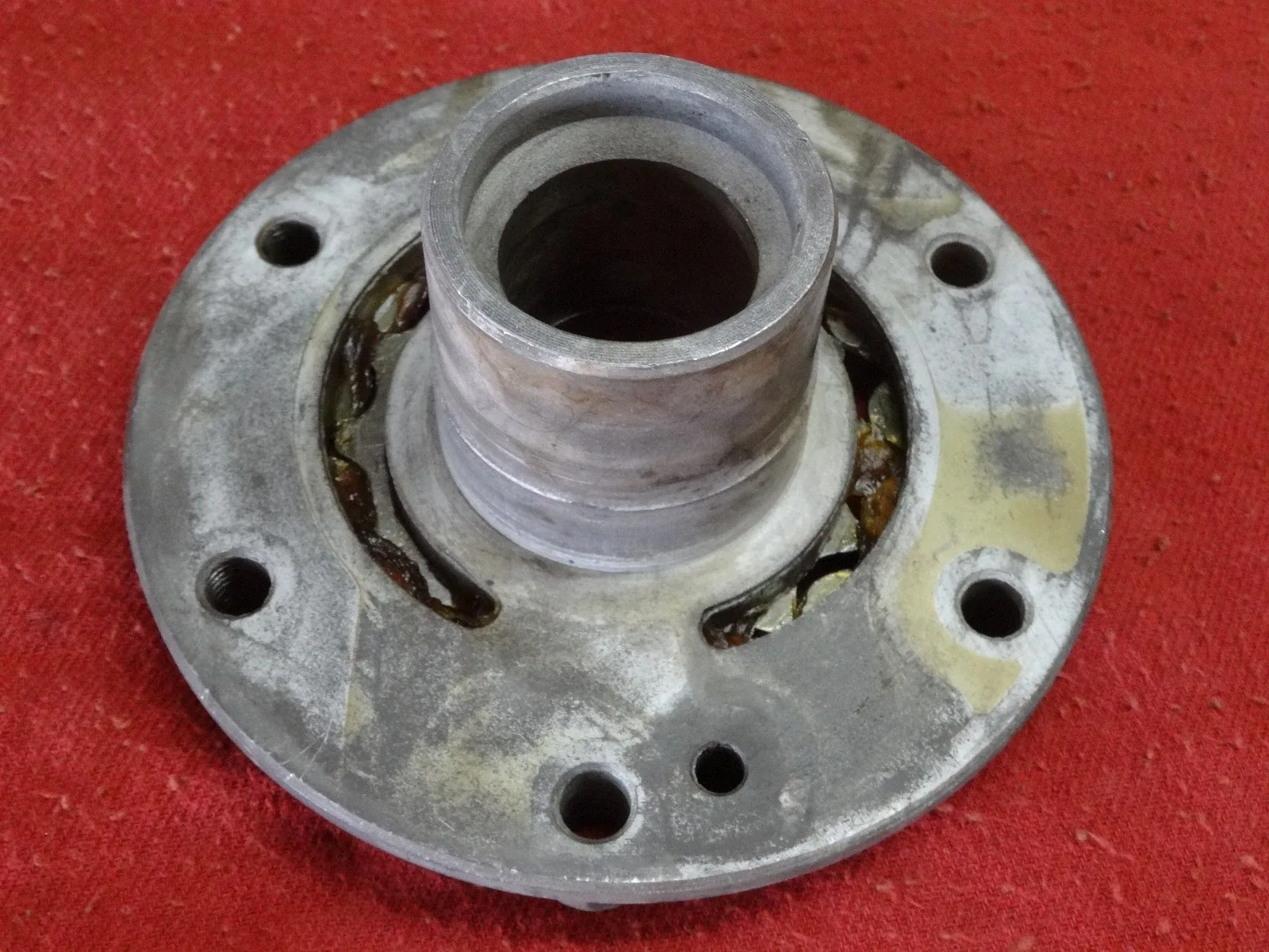 Dodge Torqueflite TF-6,904 rear pump and gears housing,output support.Good used. image 2