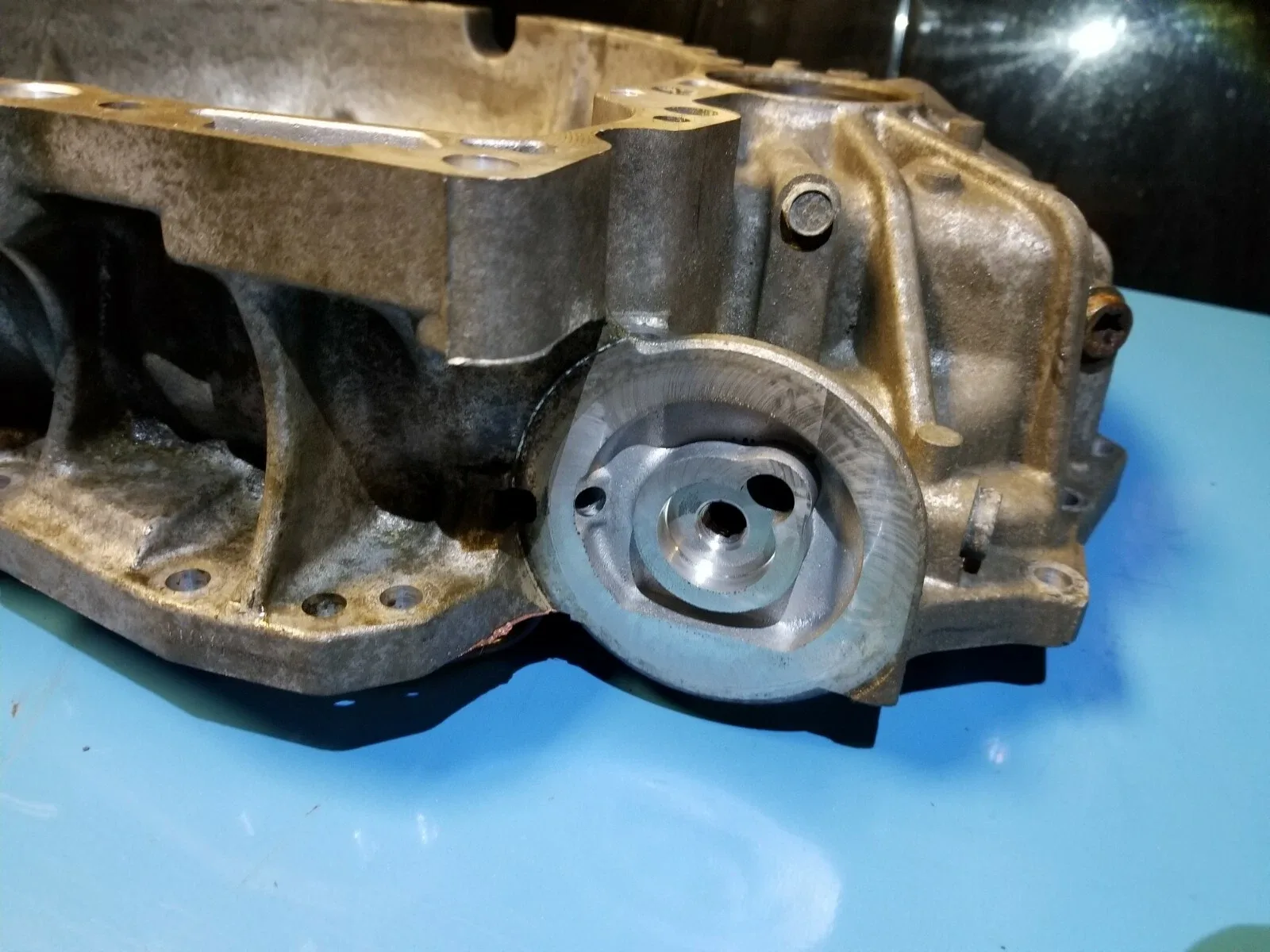 2013 Mini Cooper Automatic Transmission Bell Housing OEM image 4