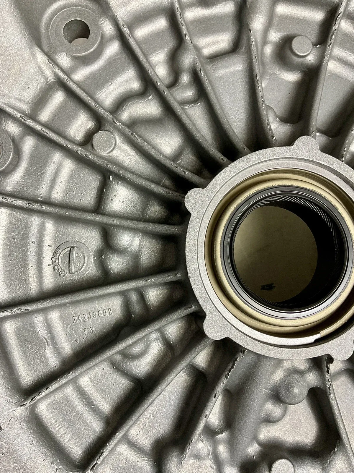 6L80 6L90E Pump and Bell Housing Assembly Reman Cast# 9892, 9952, 6121. image 4