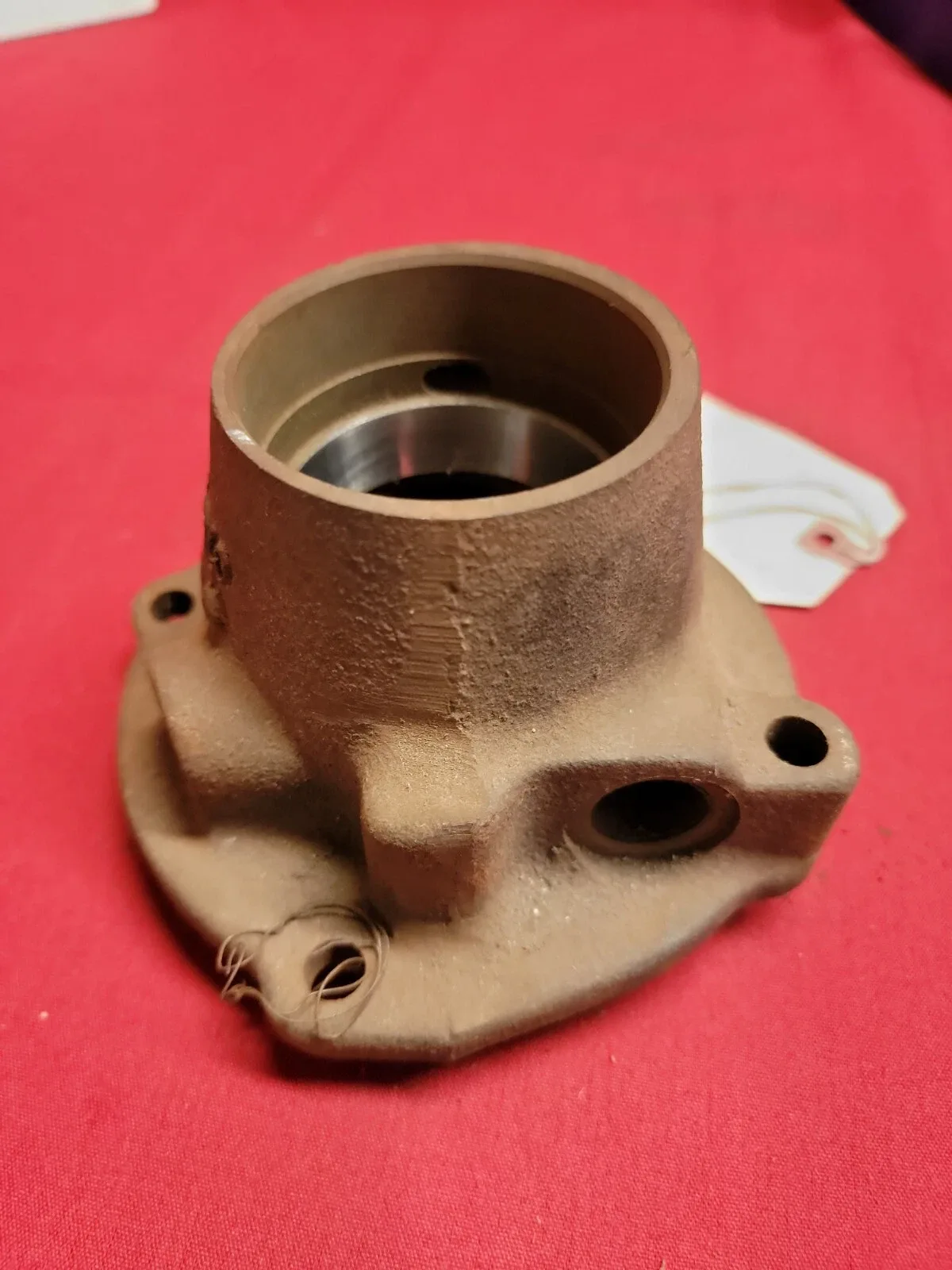 NOS GM REAR OUTPUT HOUSING 933725 image 4