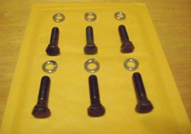 Chevrolet 400  Transmission  Bell Housing Bolts With Lock Washers